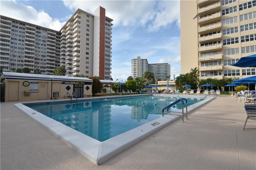 CORAL RIDGE TOWERS SOUTH - Residential