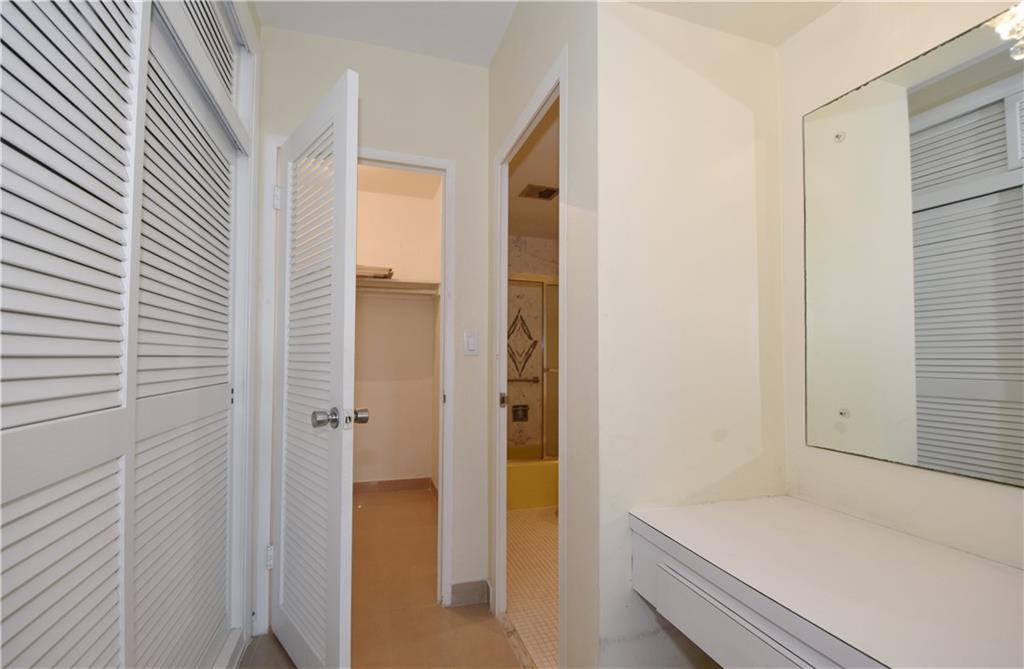 CORAL RIDGE TOWERS SOUTH - Residential