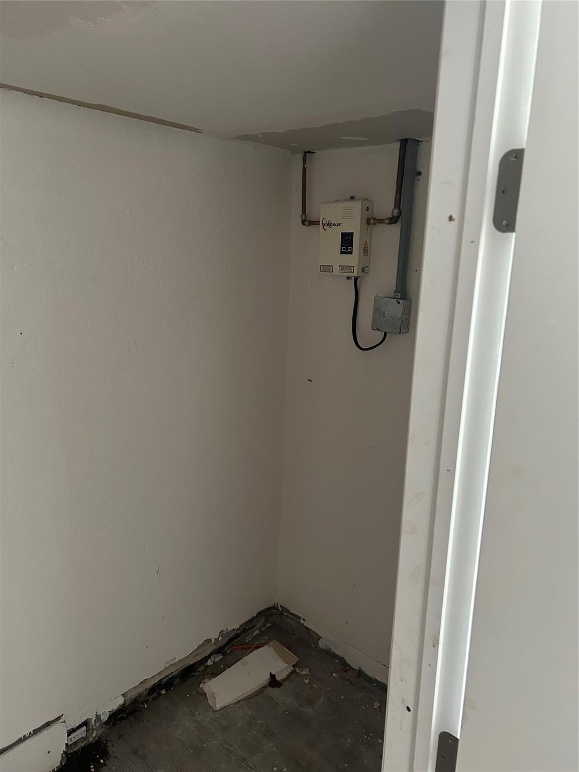 CORAL CITY GARDENS - Residential