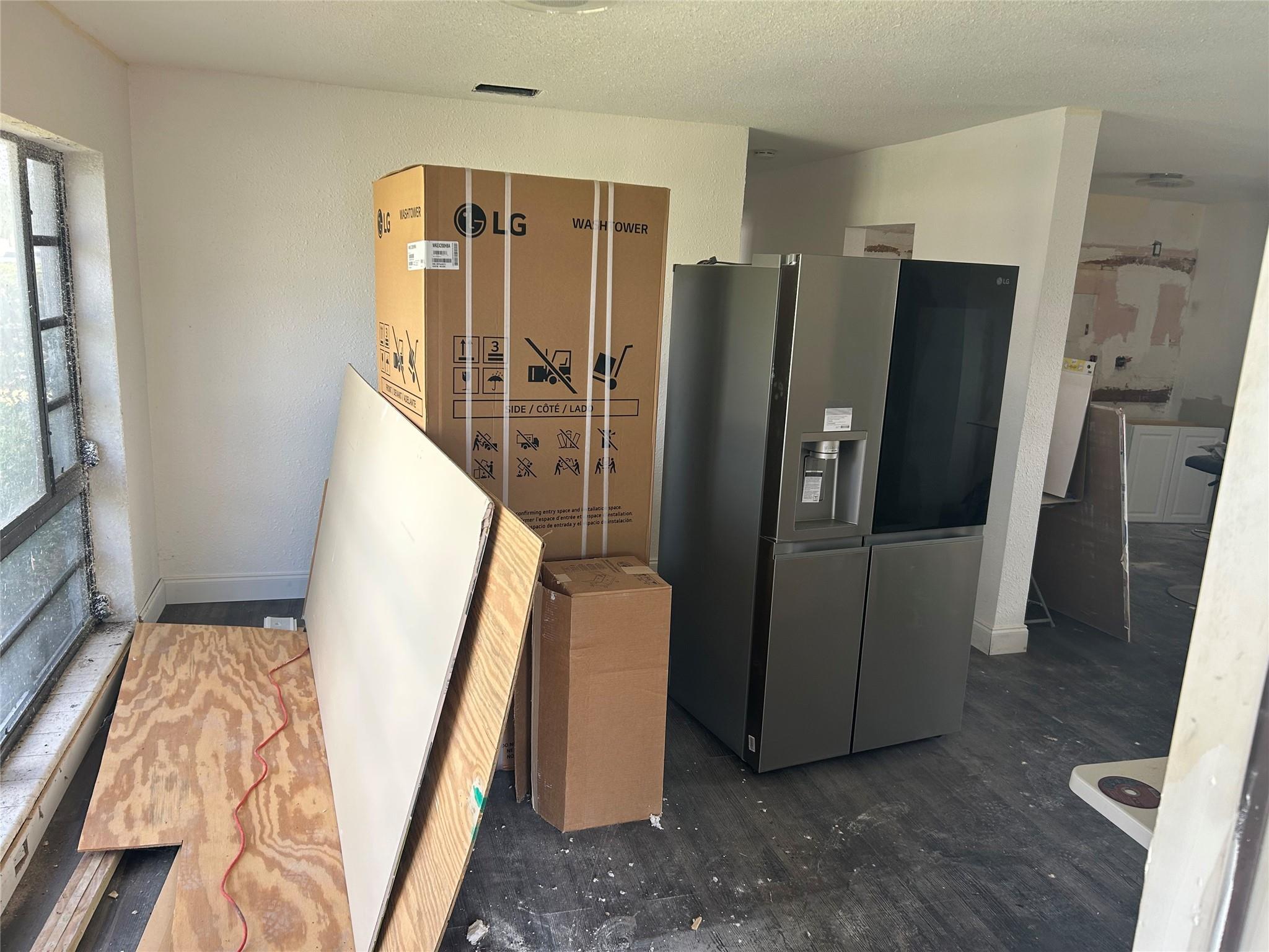 CORAL CITY GARDENS - Residential