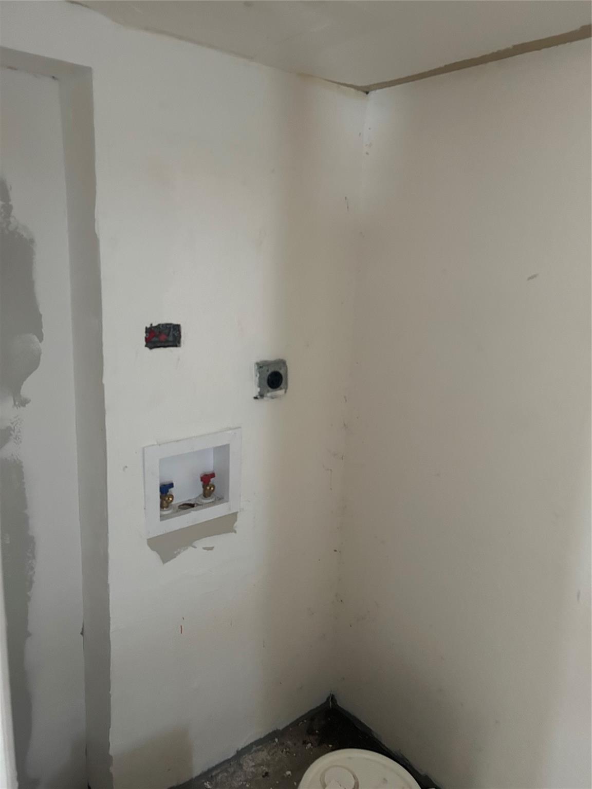 CORAL CITY GARDENS - Residential