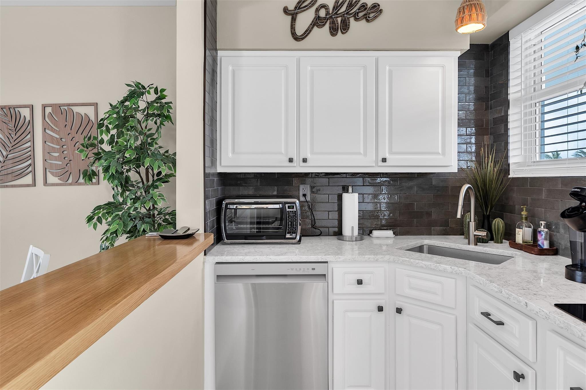 ATLANTIC TOWERS CO-OP - Residential