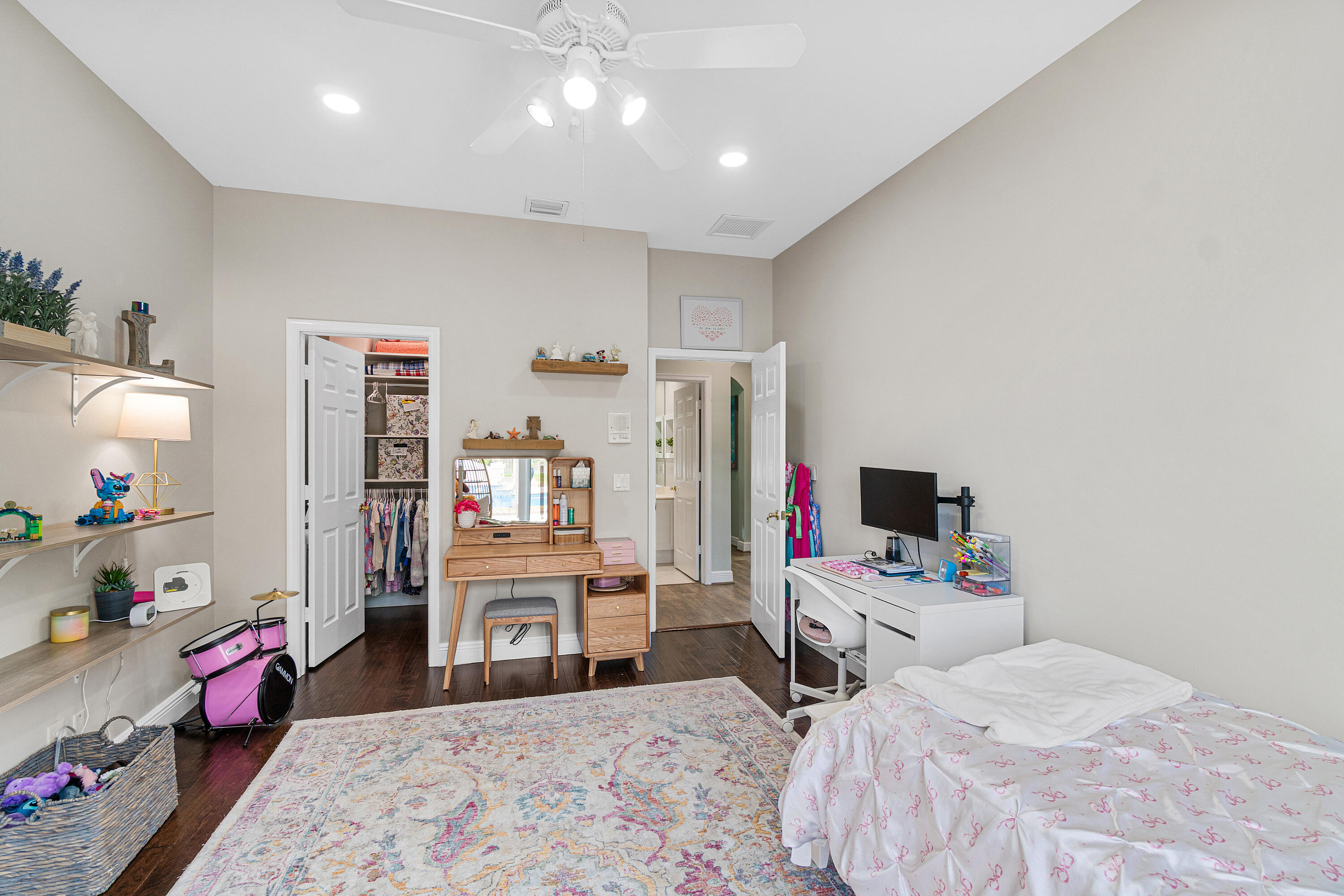 CYPRESS CREEK - Residential