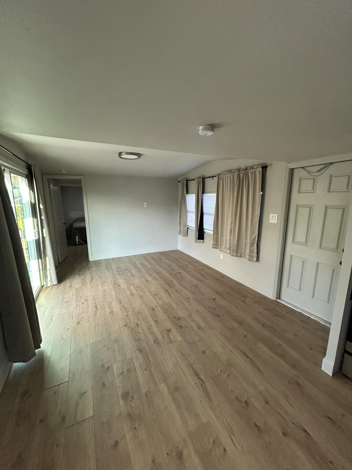 SLEEPY HOLLOW 4 - Residential