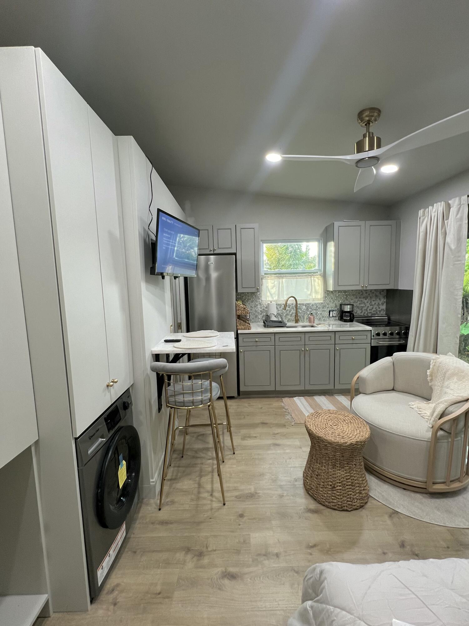 SLEEPY HOLLOW 4 - Residential