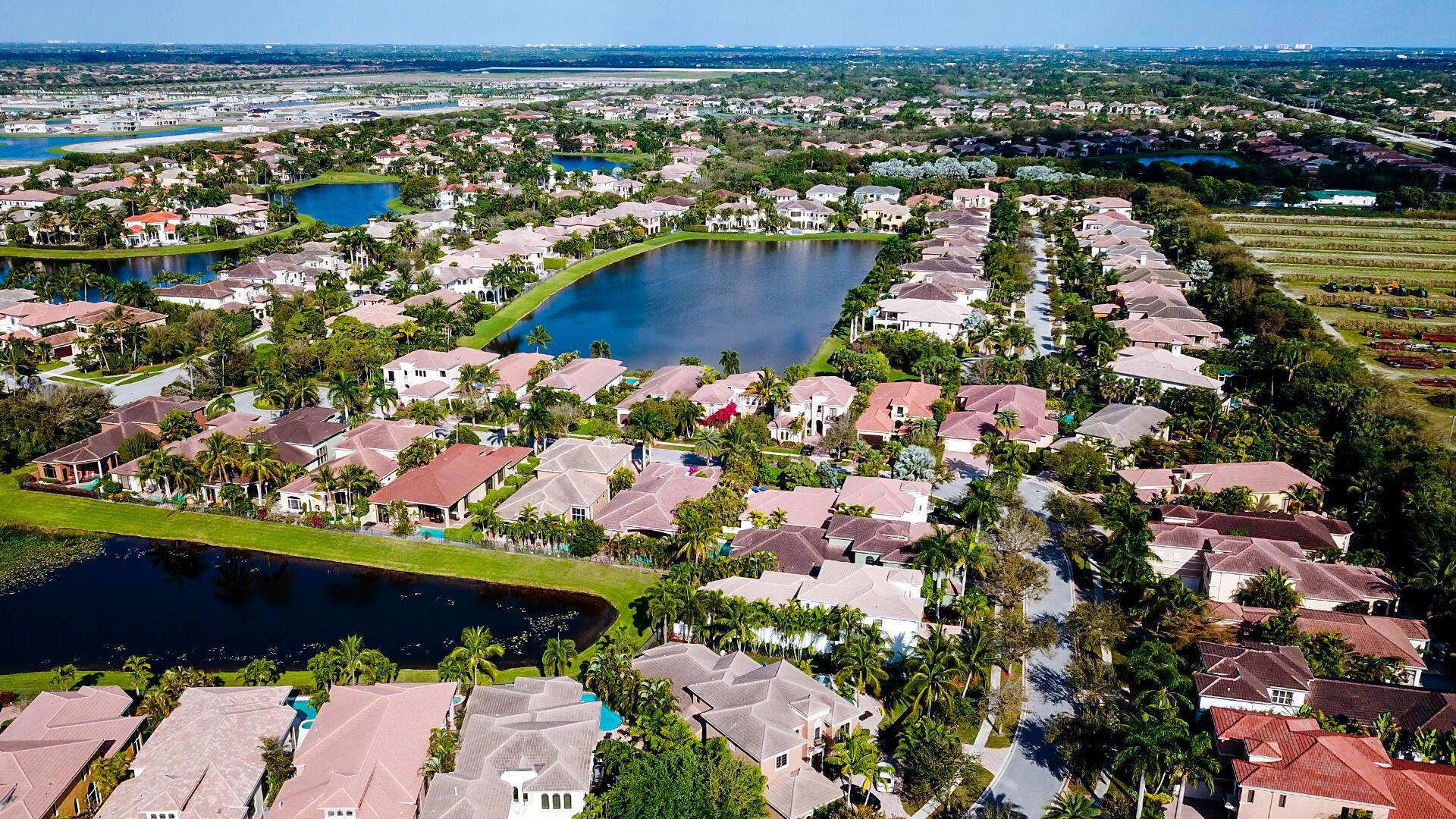 THE OAKS AT BOCA RATON - Residential