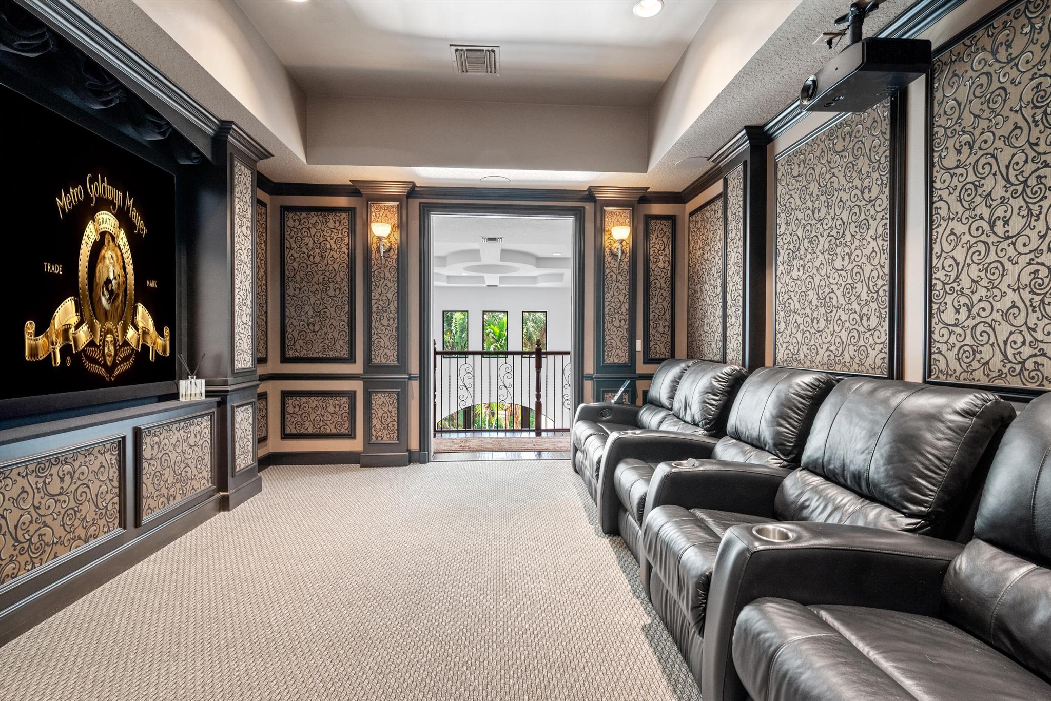 THE OAKS AT BOCA RATON - Residential