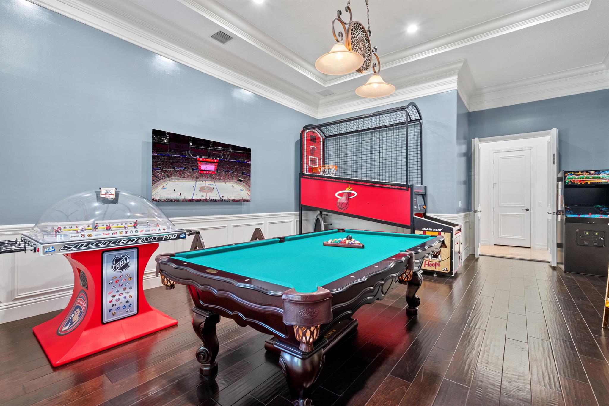 THE OAKS AT BOCA RATON - Residential