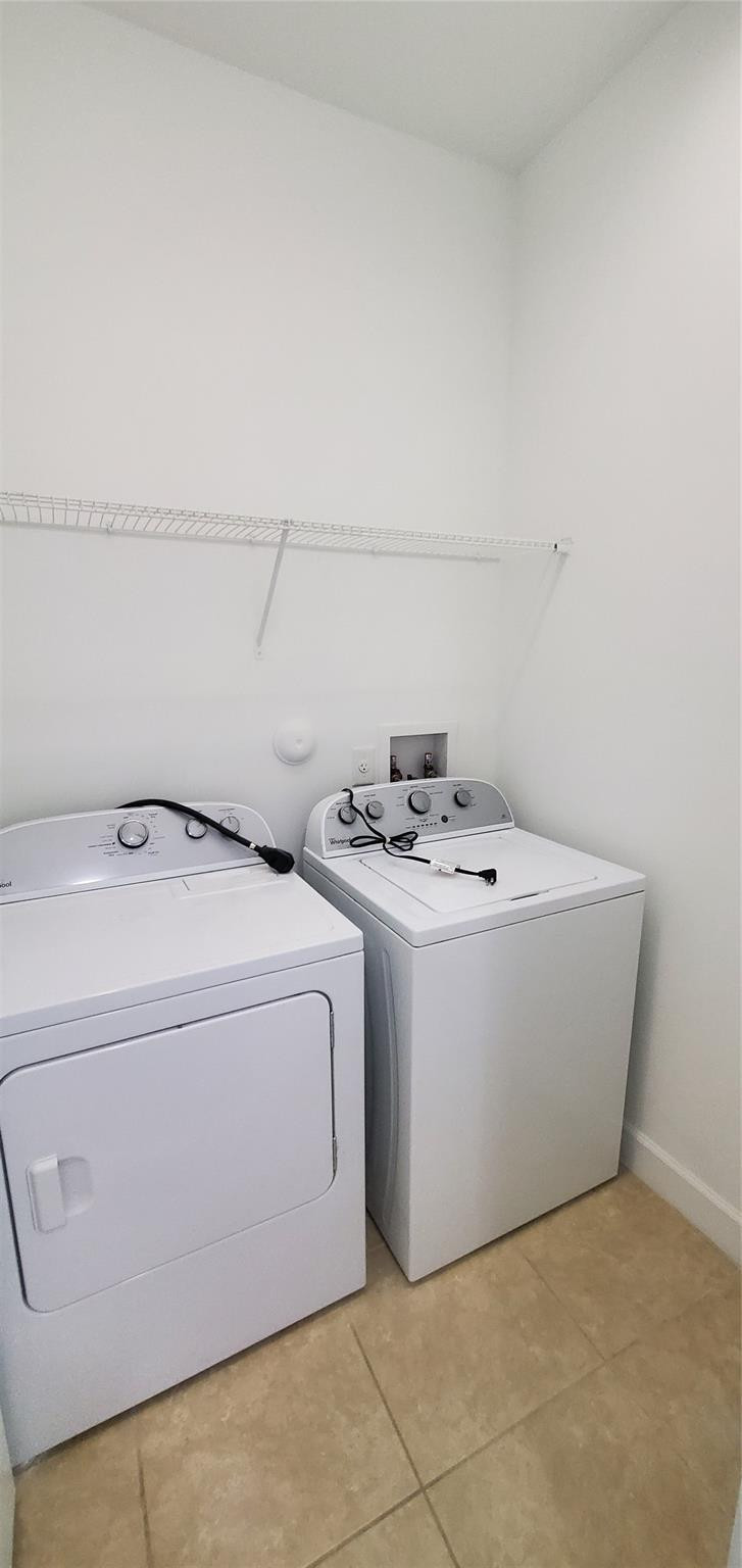 Sabal Palm By Prestige 17 - Residential Lease