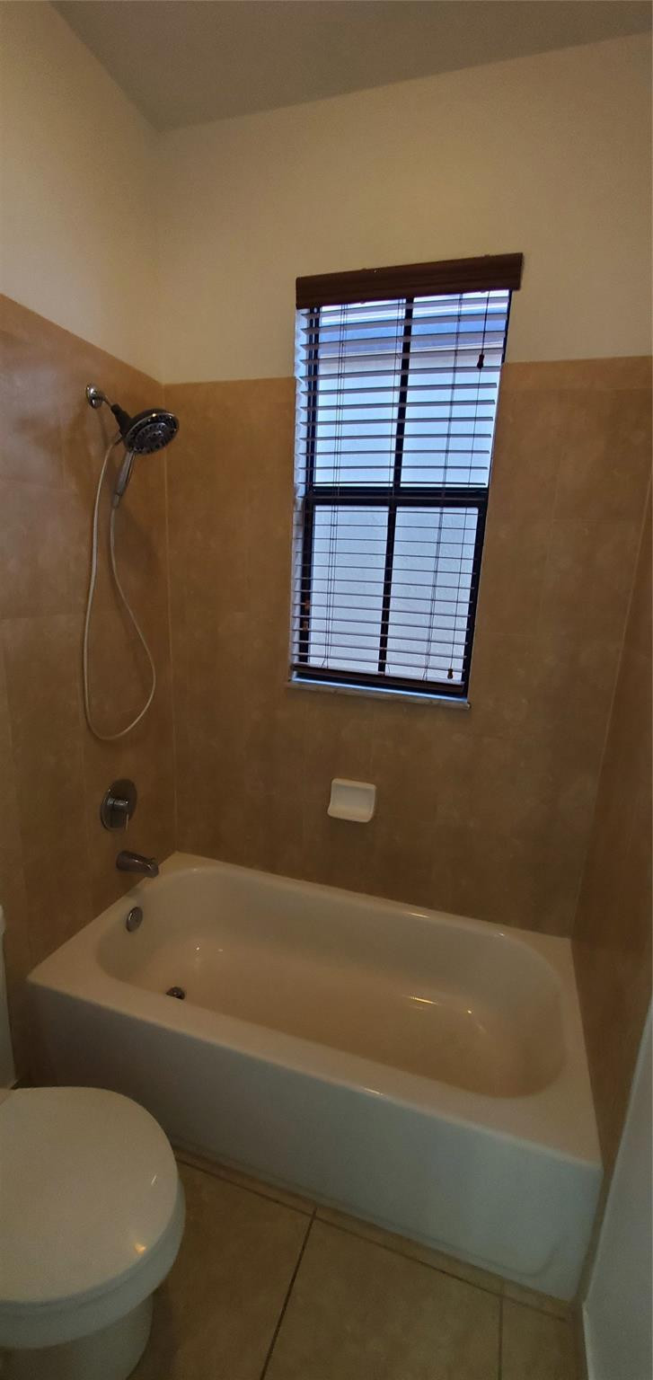 Sabal Palm By Prestige 17 - Residential Lease