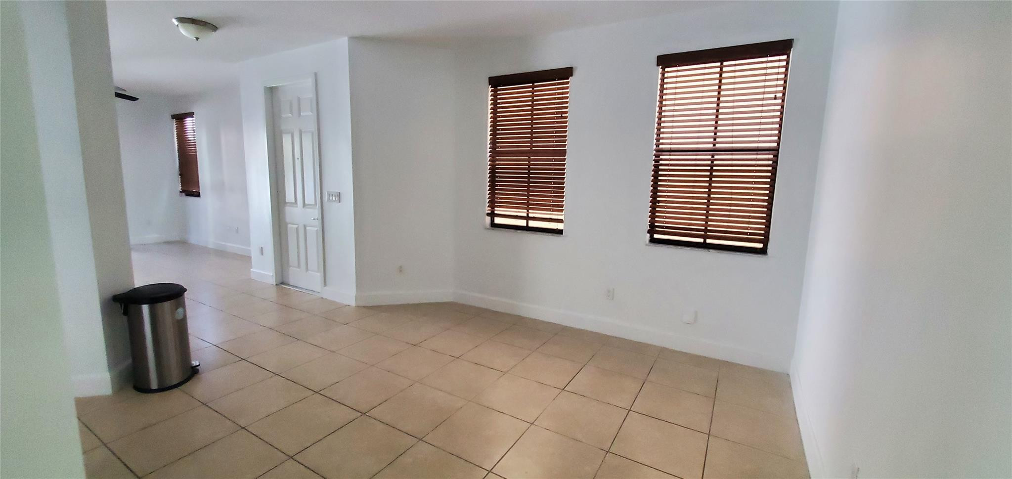 Sabal Palm By Prestige 17 - Residential Lease