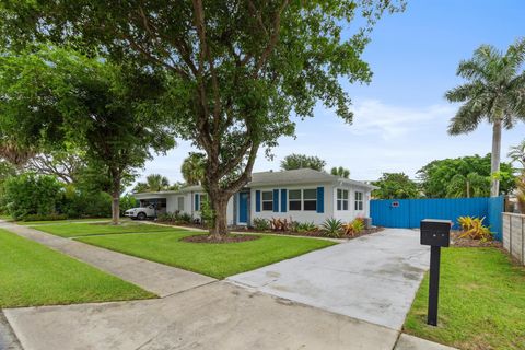 A home in Lake Worth Beach