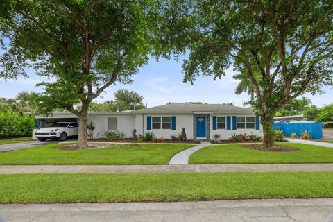 A home in Lake Worth Beach