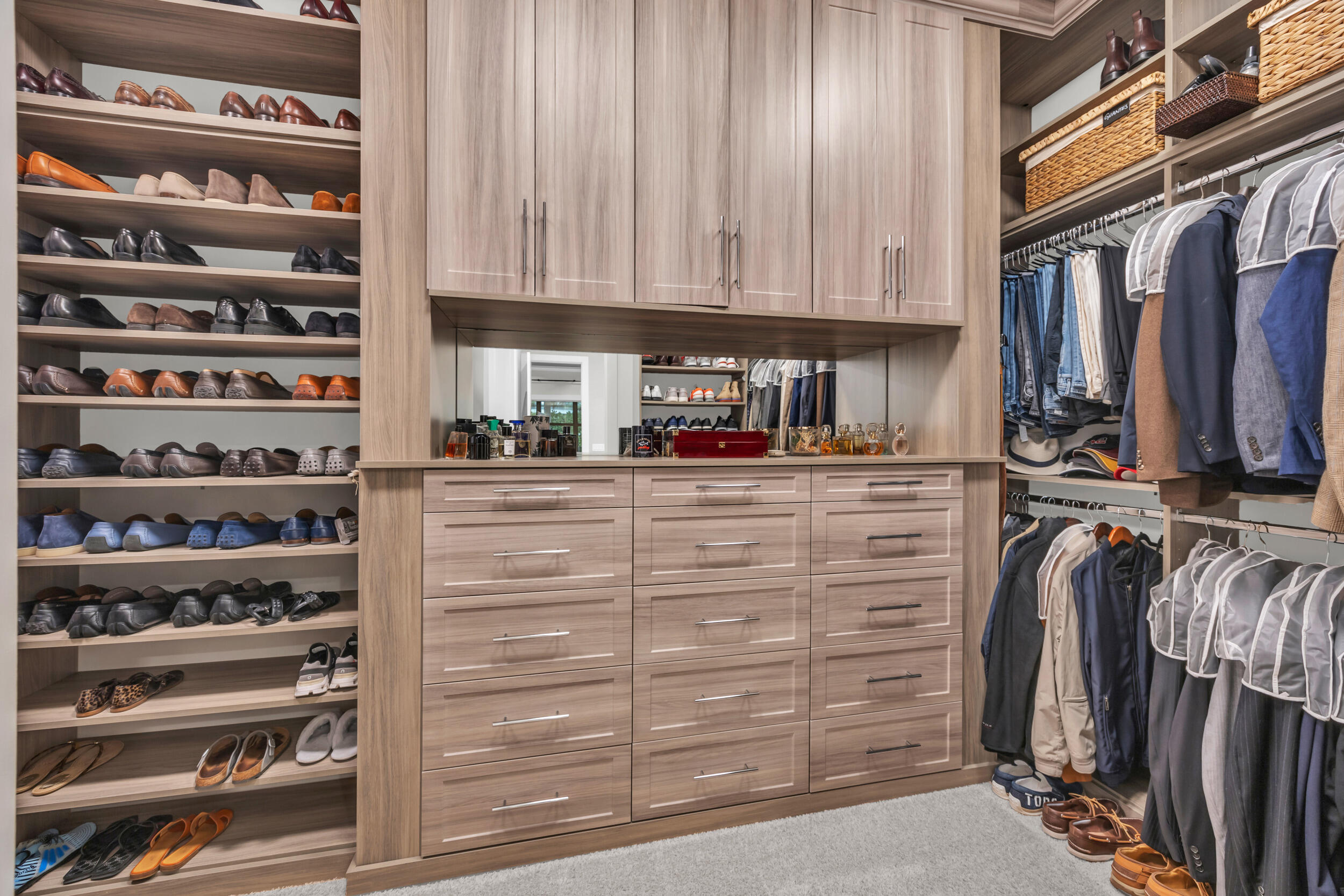 ARTISTRY - Residential