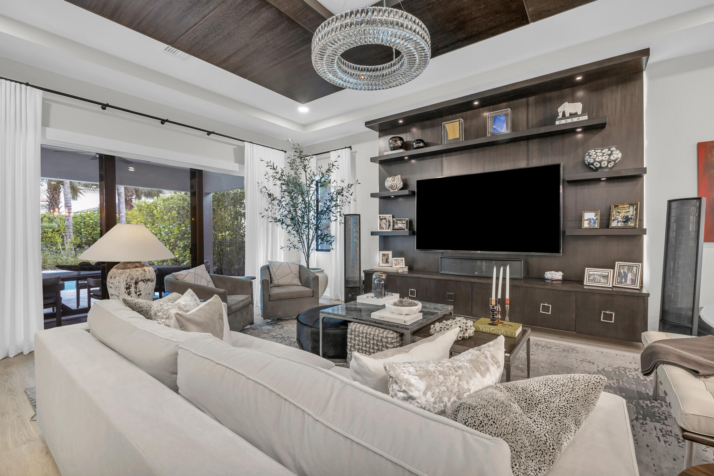 ARTISTRY - Residential