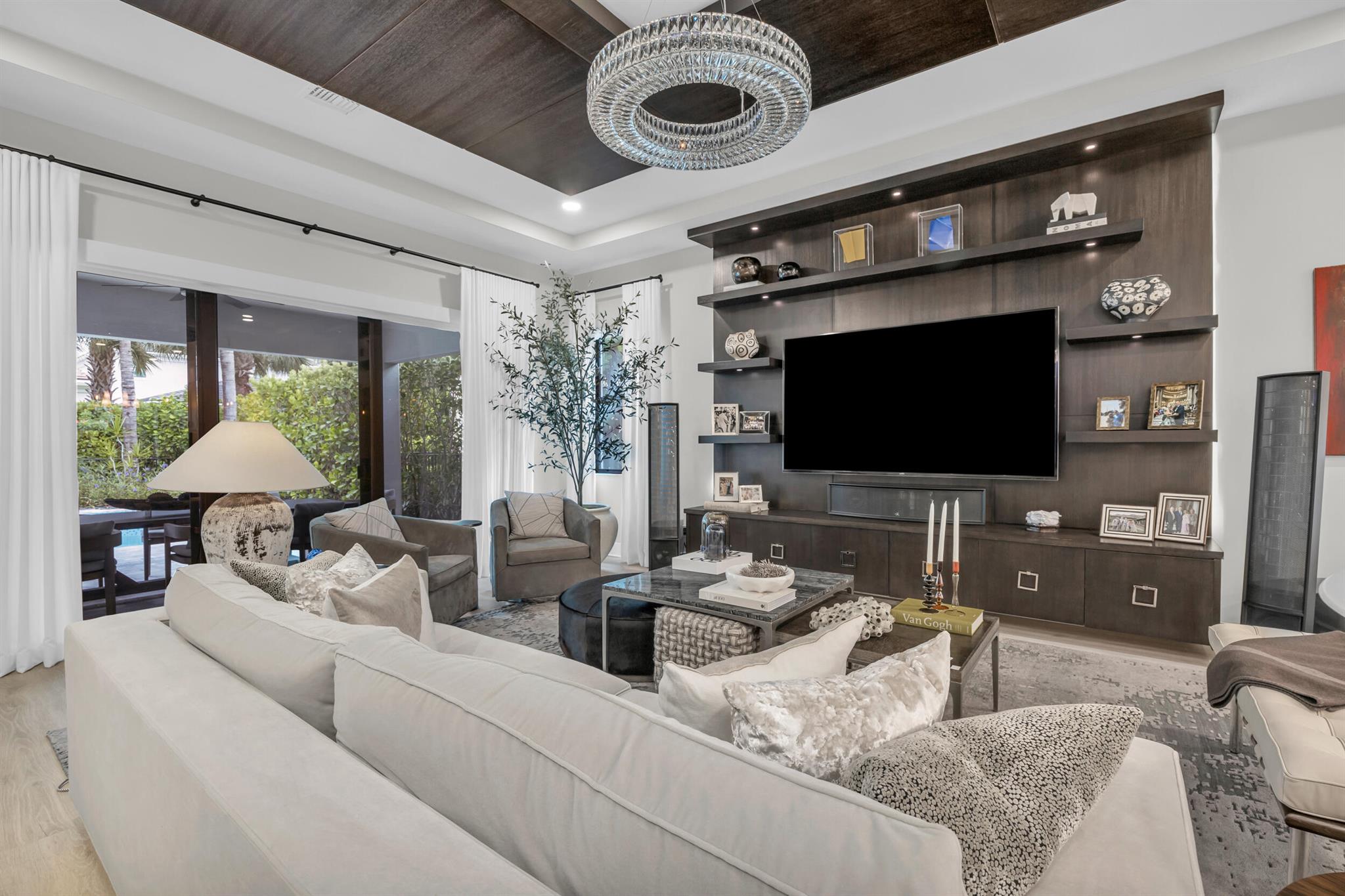 ARTISTRY - Residential