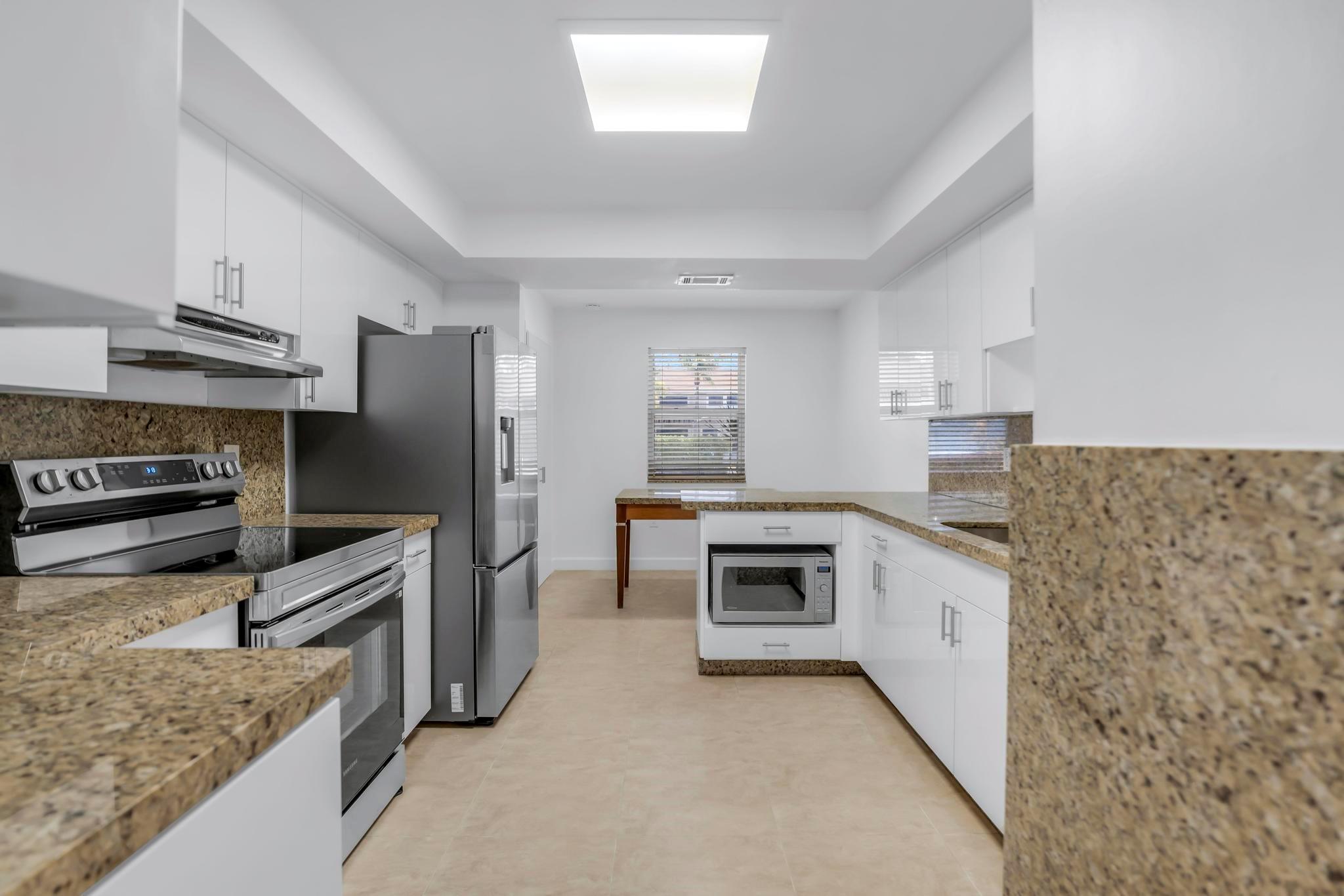 SHORE CLUB CONDO - Residential Lease