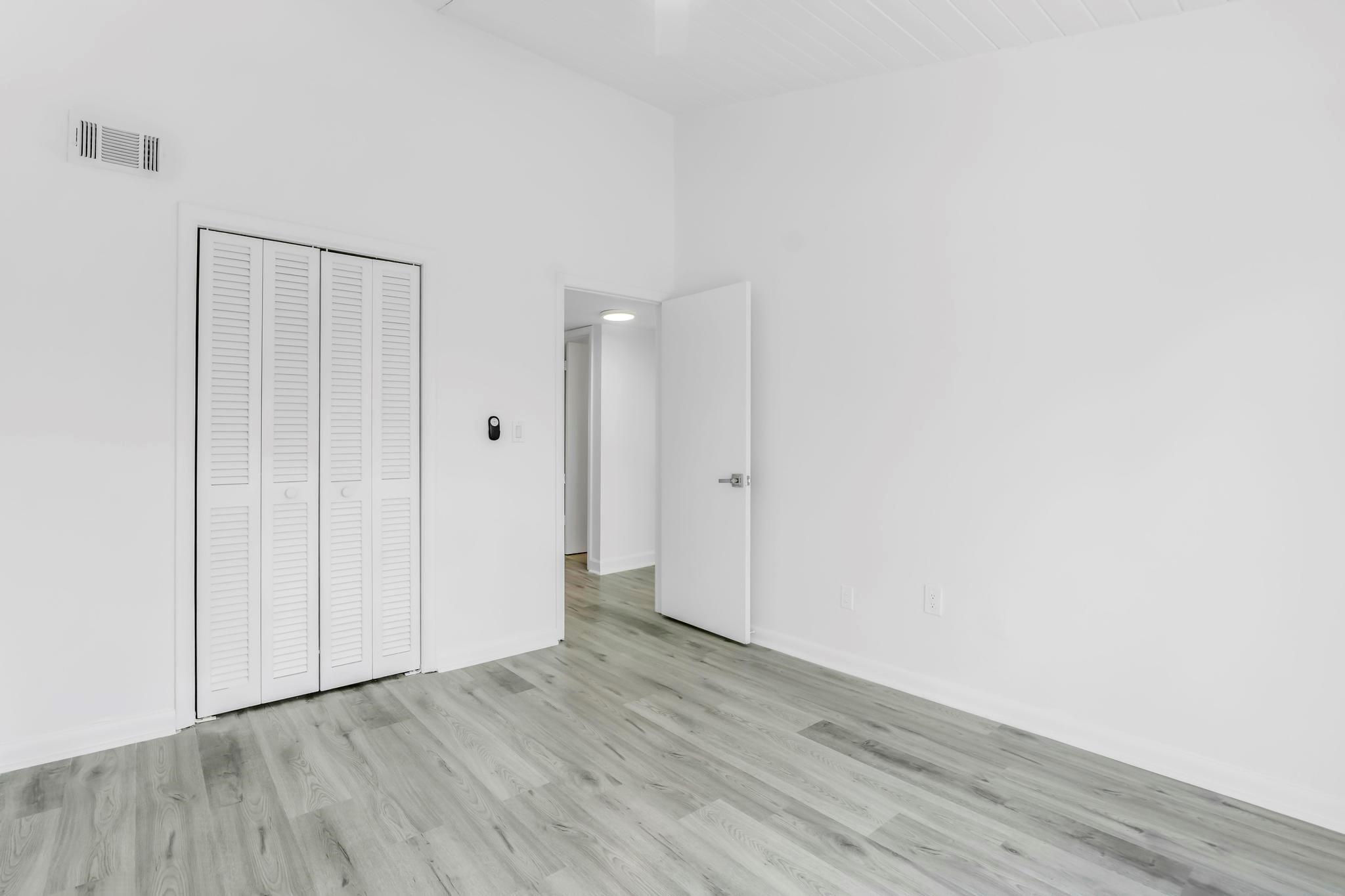 SHORE CLUB CONDO - Residential Lease