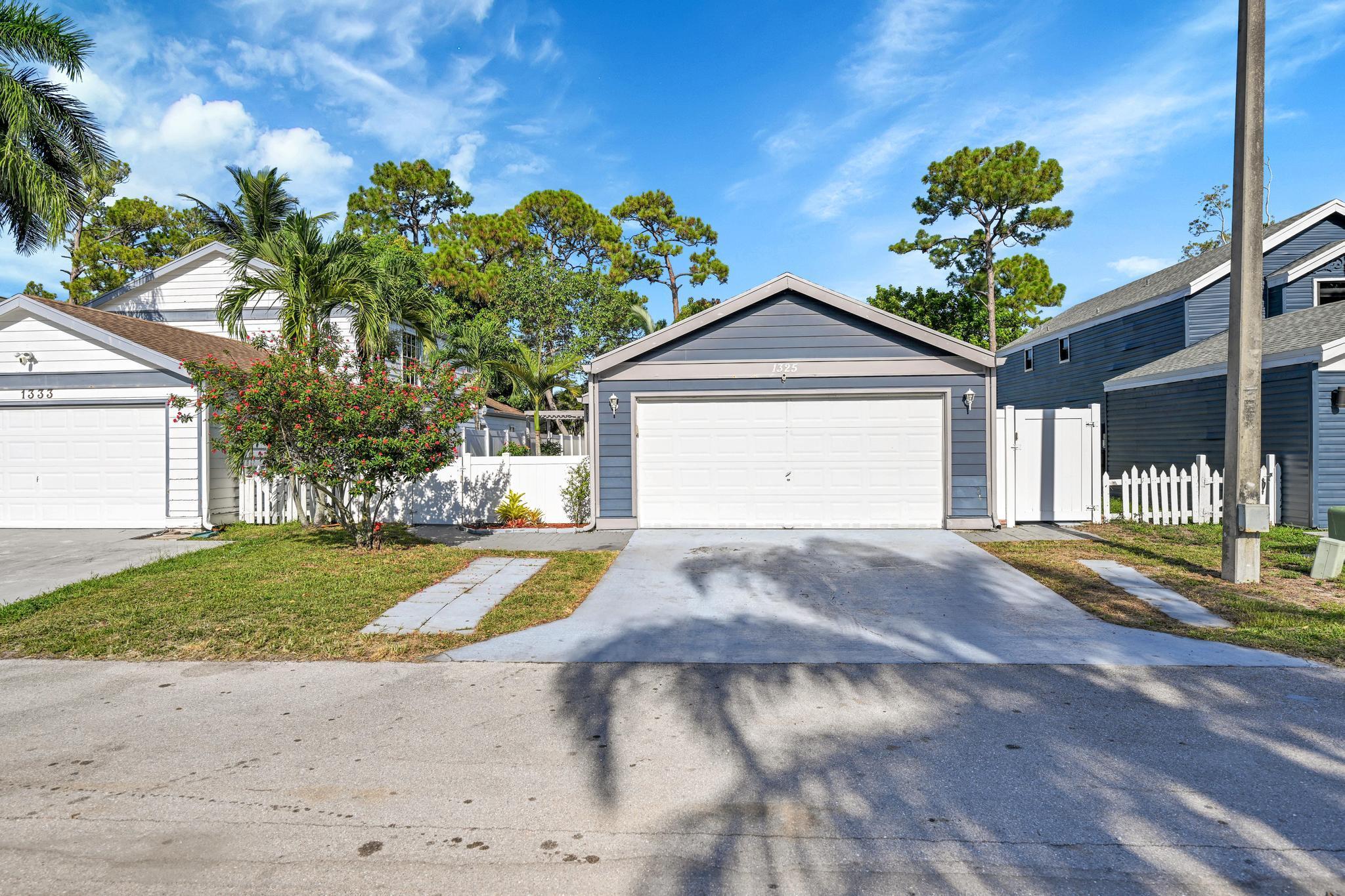 1325 Strawberry Lane