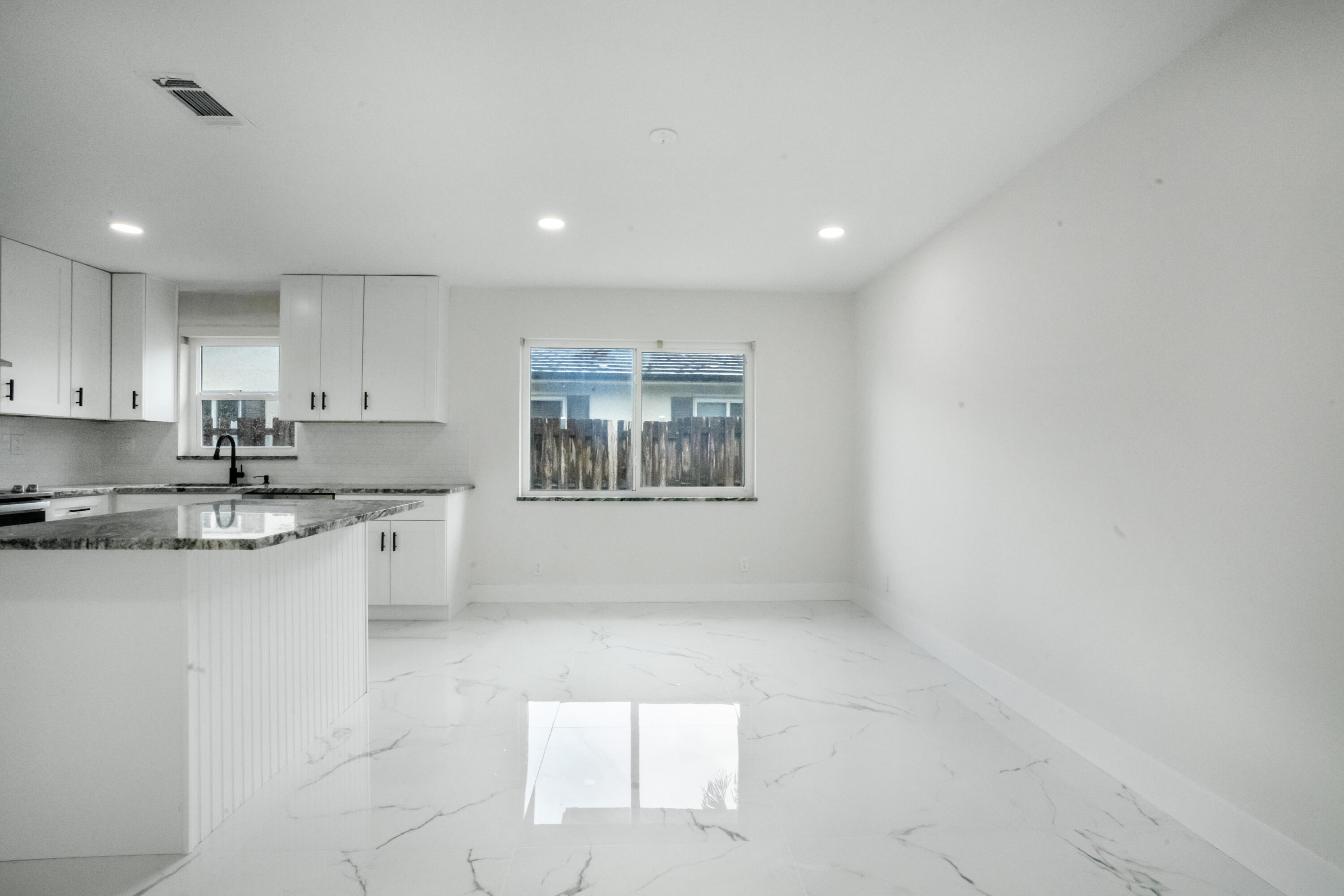 FOREST HILLS SOUTH - Residential