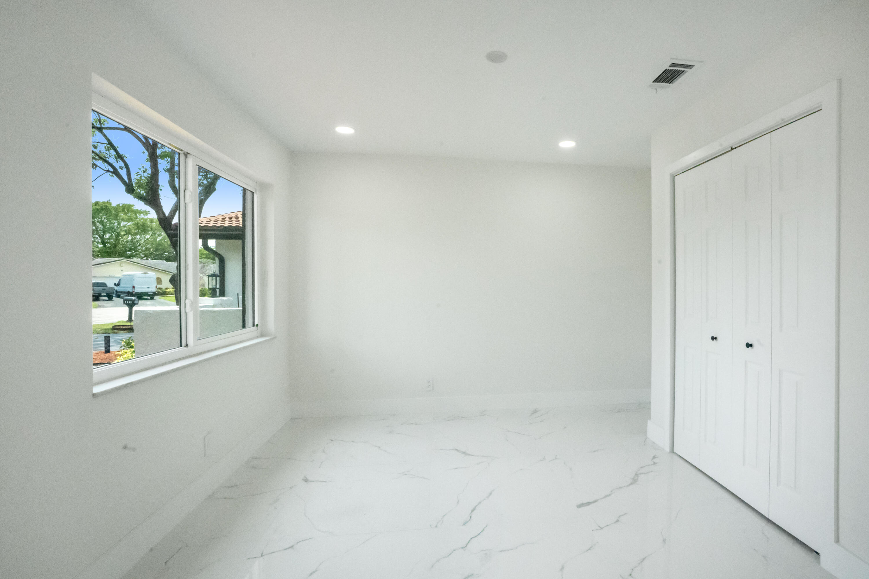 FOREST HILLS SOUTH - Residential