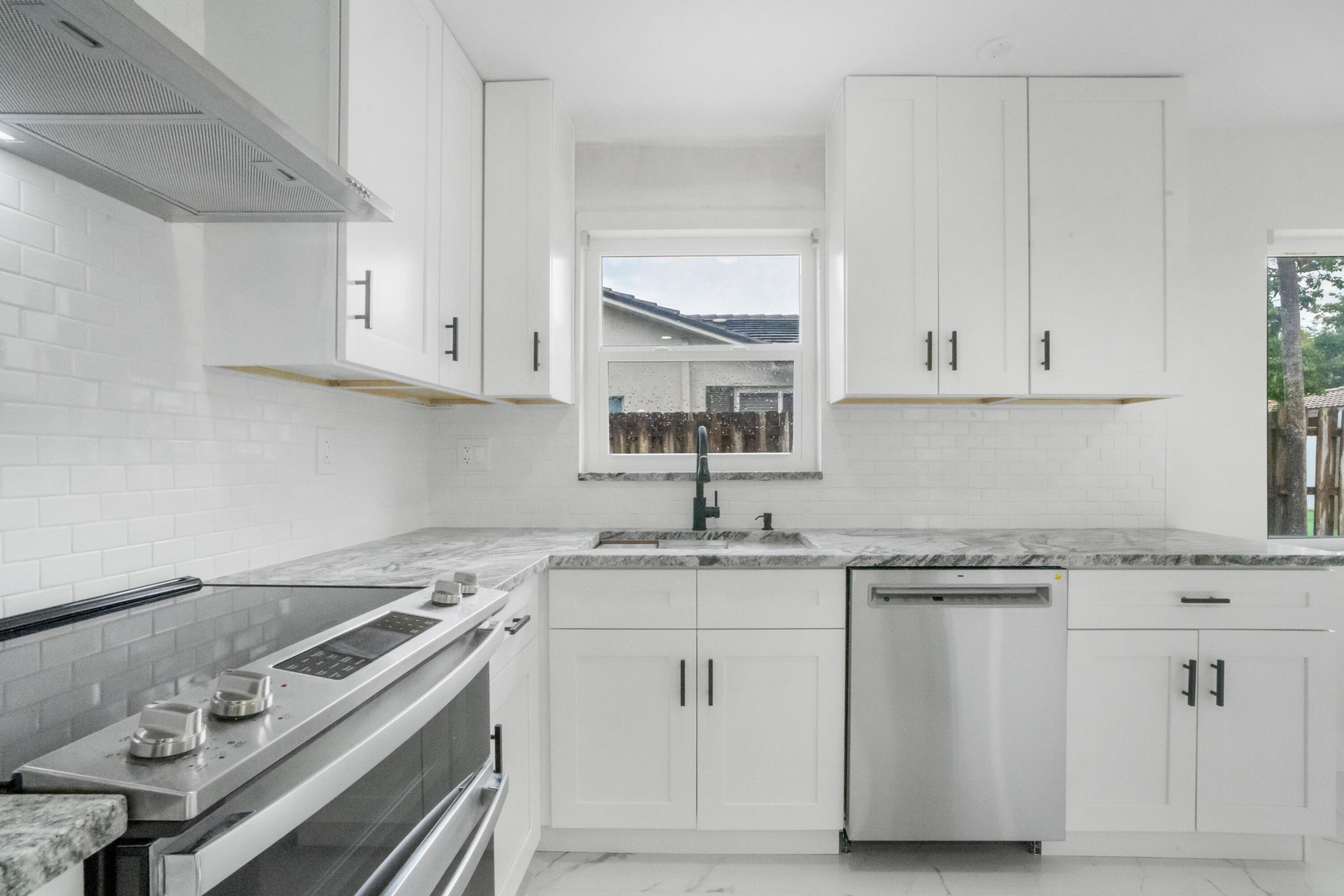FOREST HILLS SOUTH - Residential