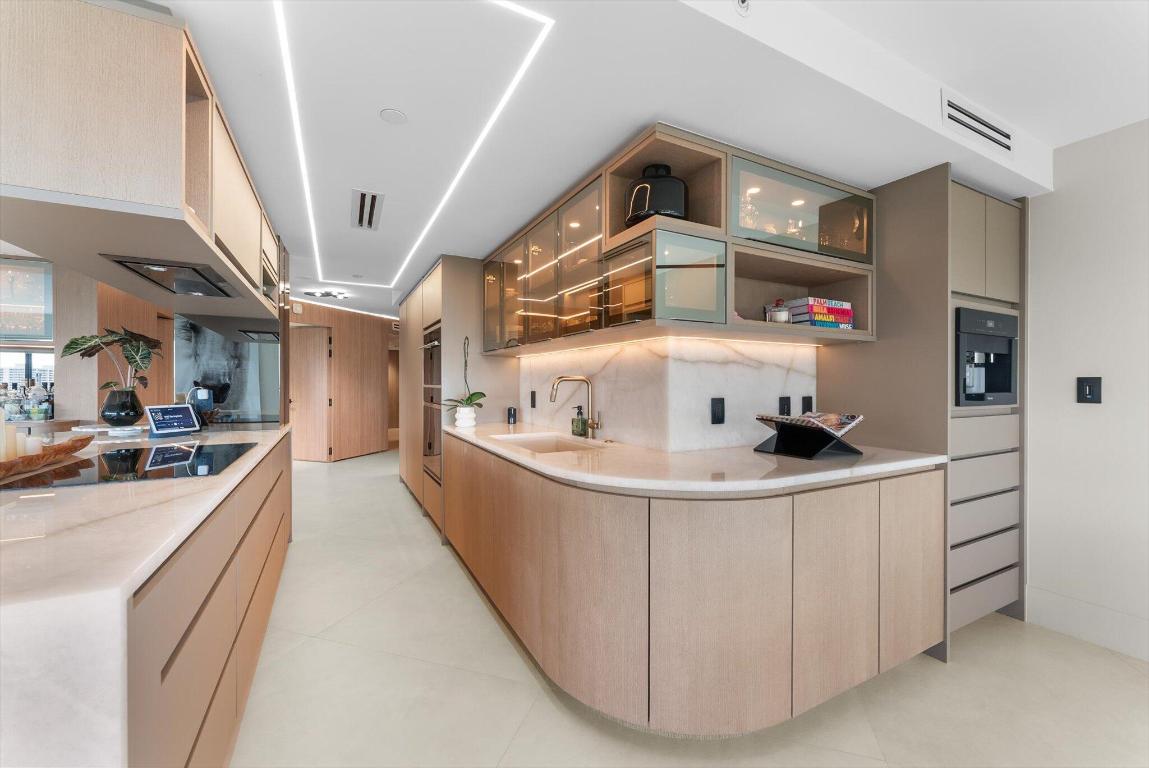 PARKER HIGHLAND CONDO - Residential