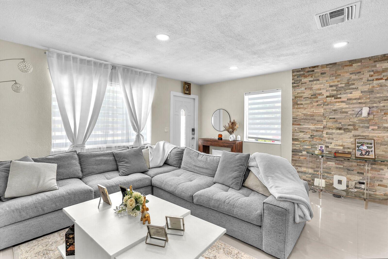 FROST PARK - Residential