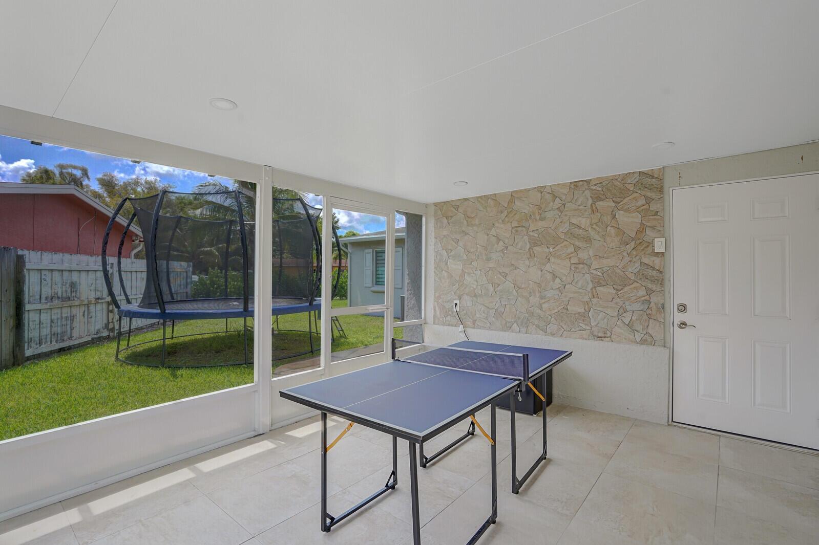 FROST PARK - Residential