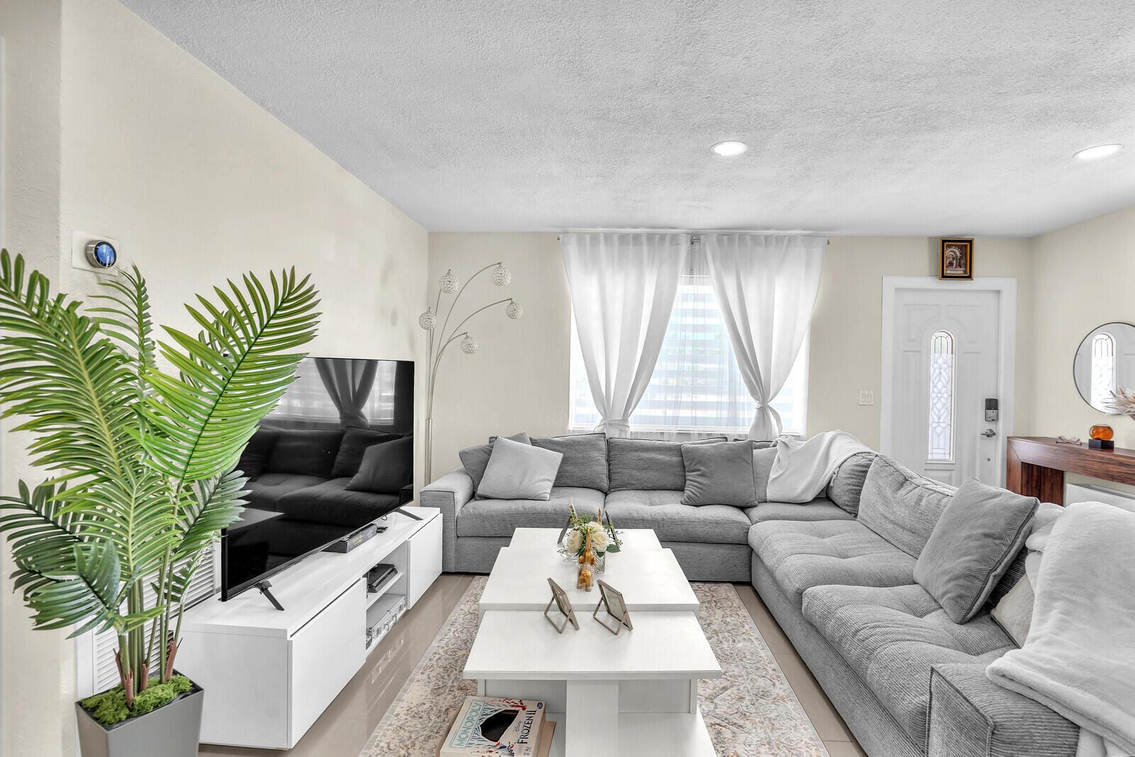 FROST PARK - Residential