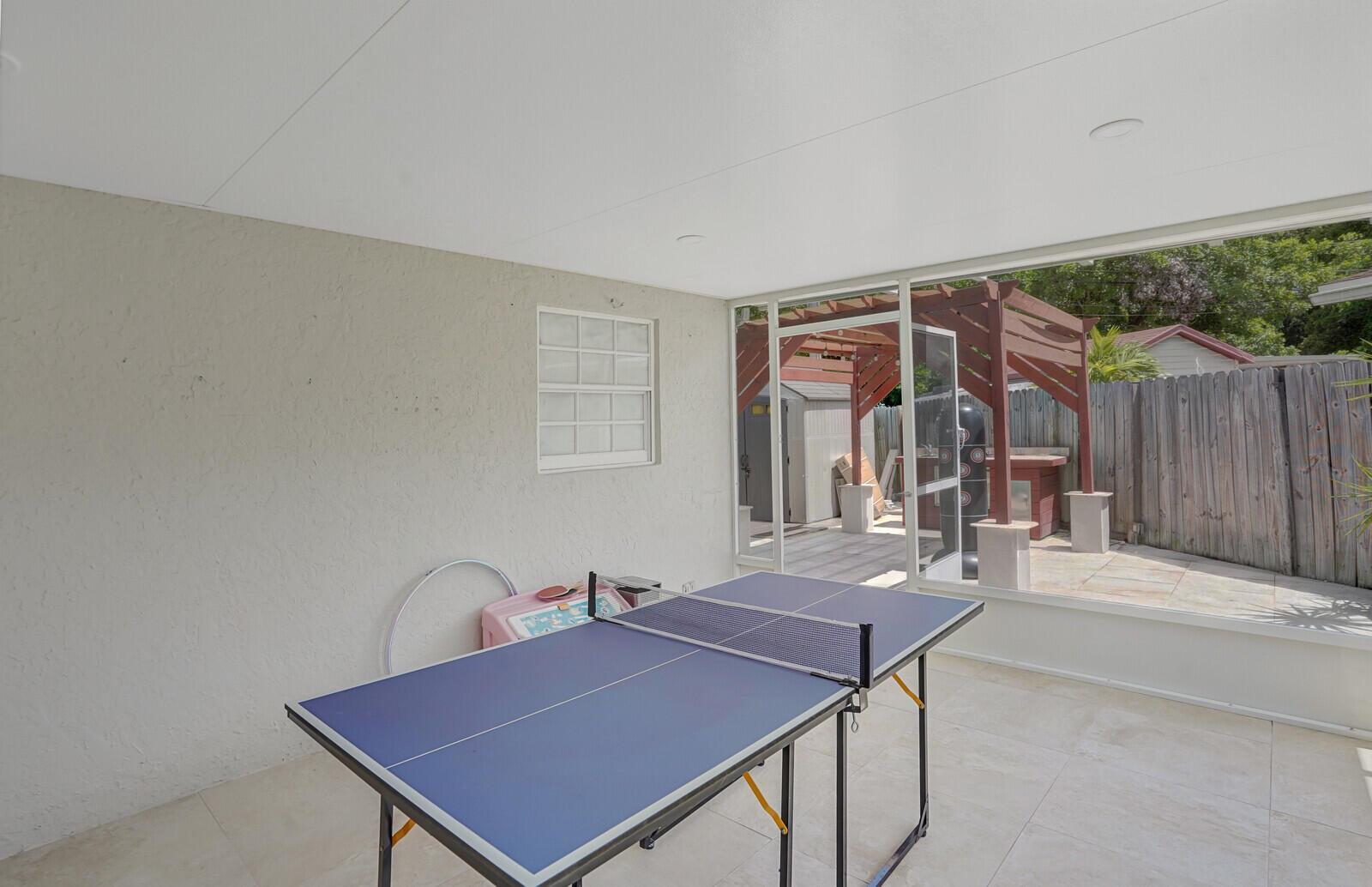 FROST PARK - Residential