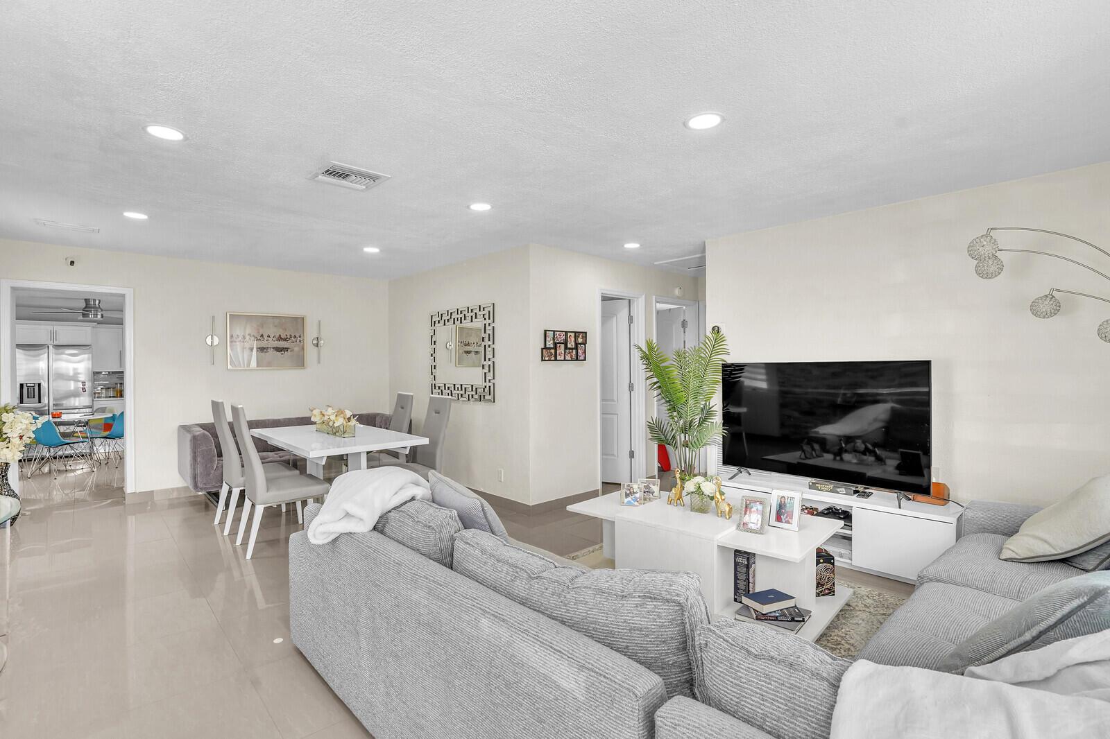 FROST PARK - Residential