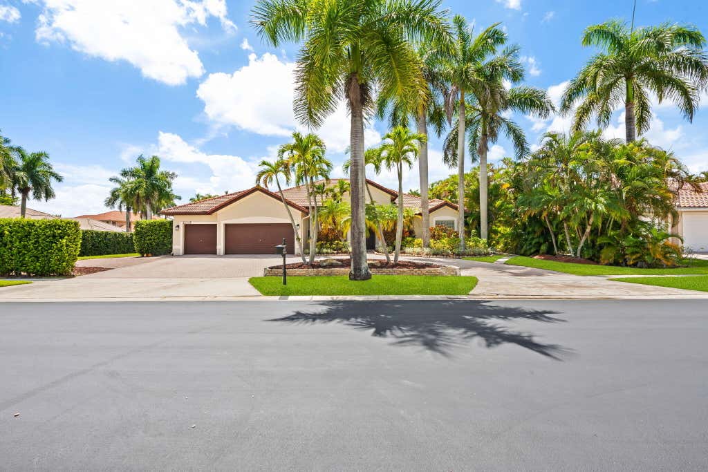 Photo of 21337 ROCK RIDGE Drive, Boca Raton, FL 33428 (MLS # B26065457)