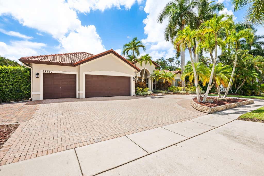 Photo of 21337 ROCK RIDGE Drive, Boca Raton, FL 33428 (MLS # B26065457)