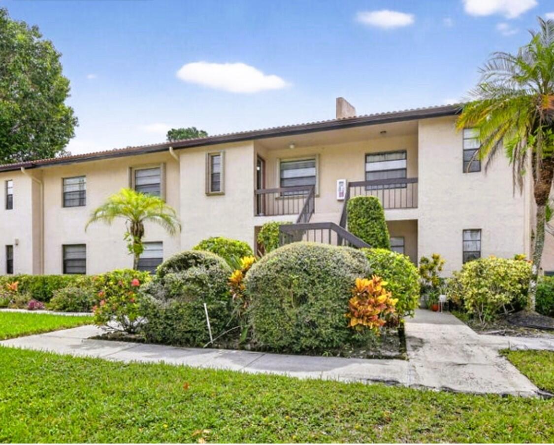 VISTAS OF BOCA LAGO CONDO - Residential Lease