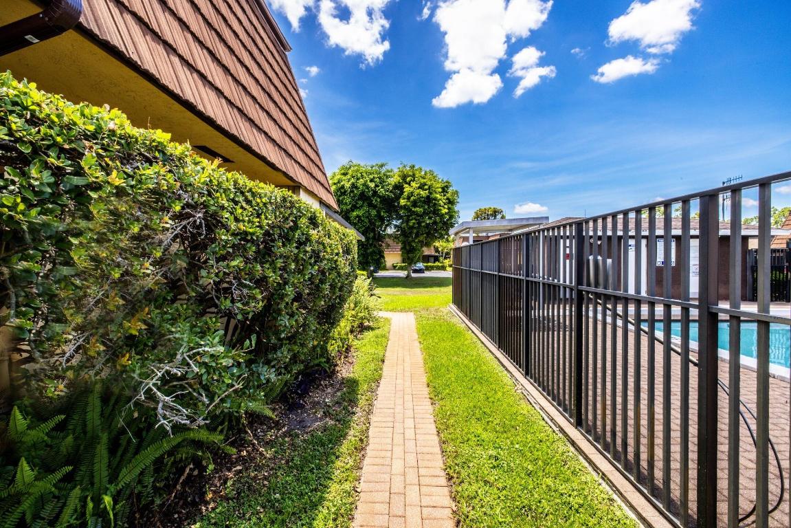 VILLAGE OF TURNBERRY - Residential