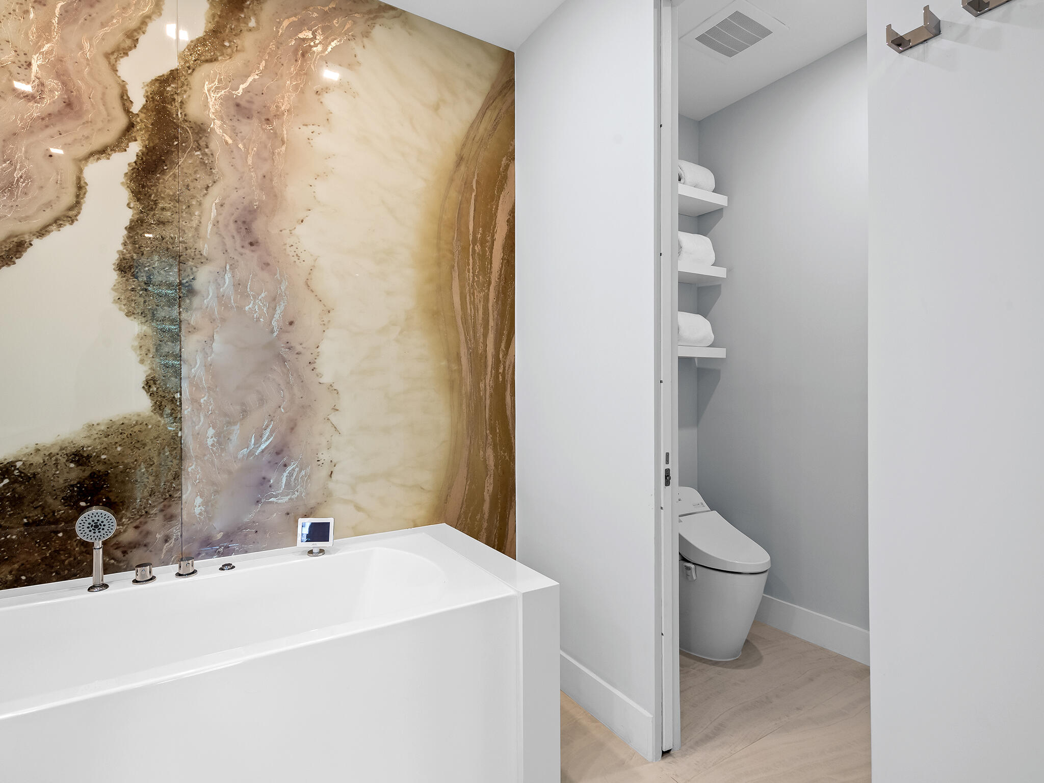 ARIA AT LAS OLAS CONDO - Residential Lease