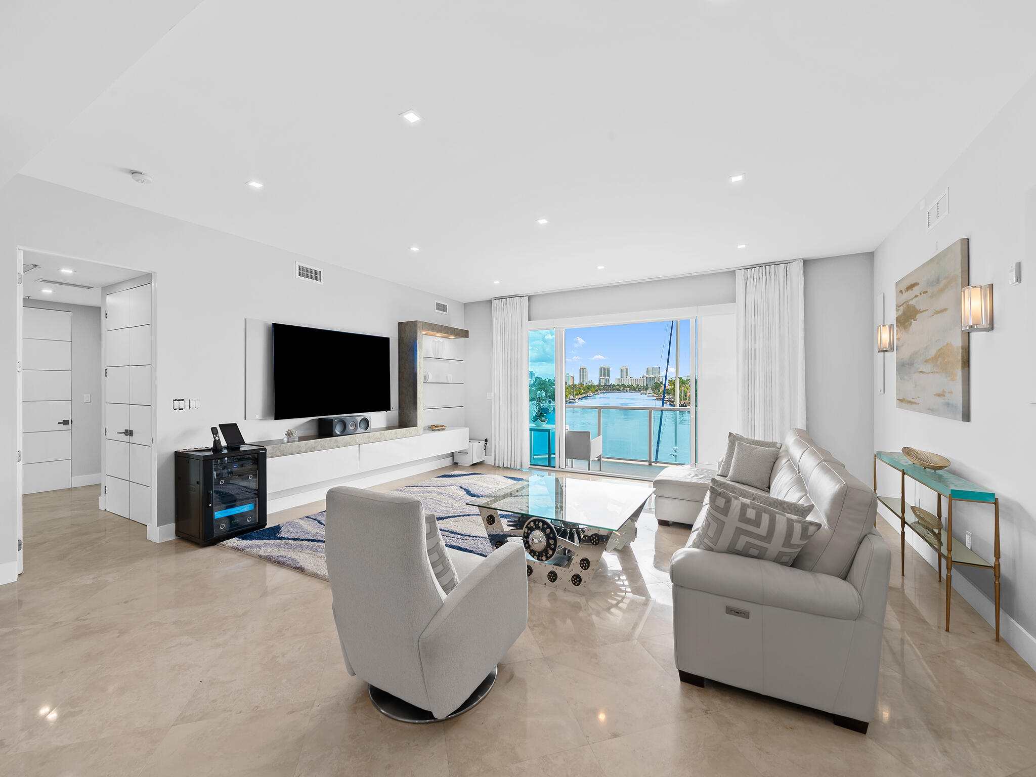 ARIA AT LAS OLAS CONDO - Residential Lease