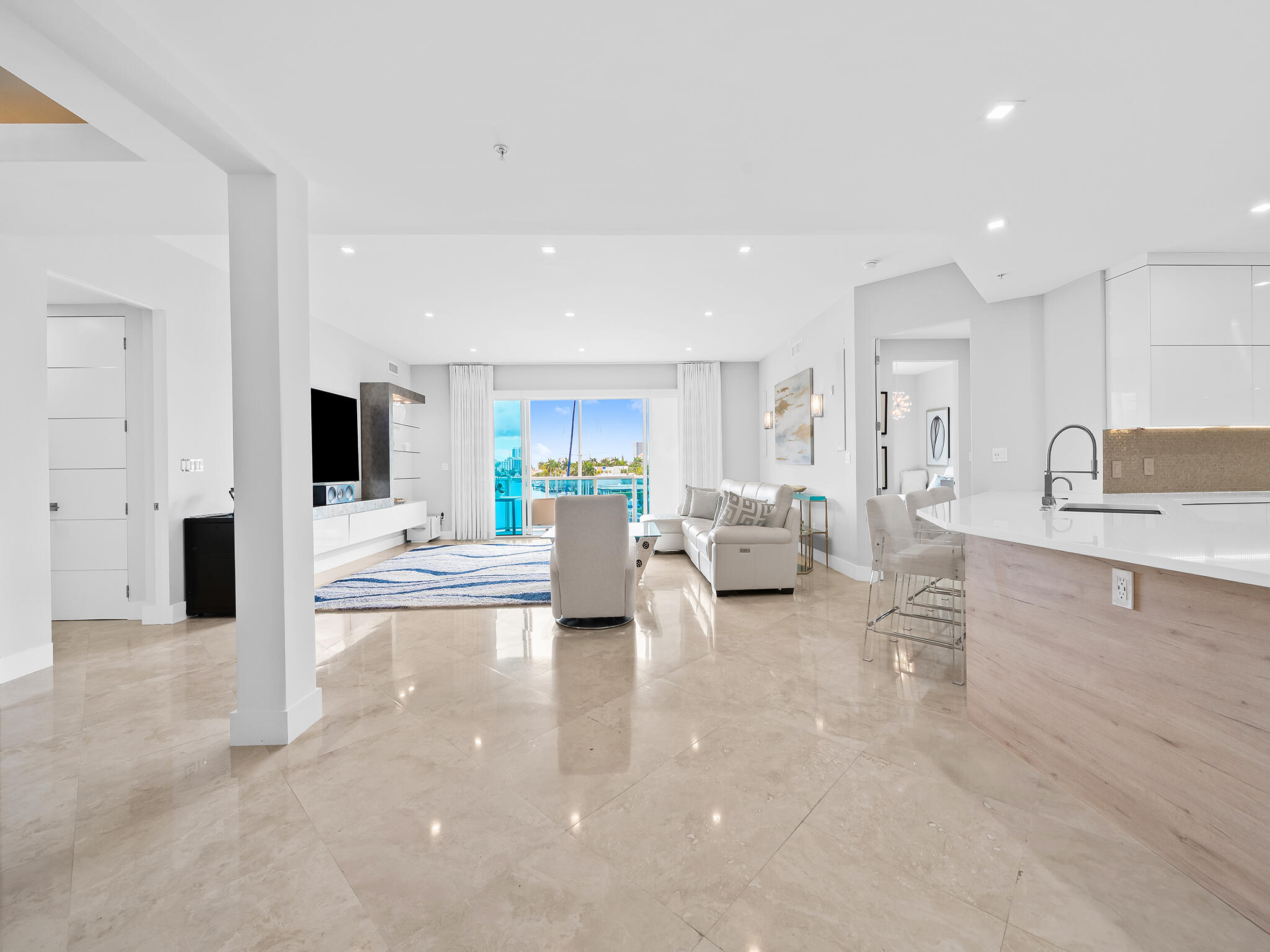 ARIA AT LAS OLAS CONDO - Residential Lease