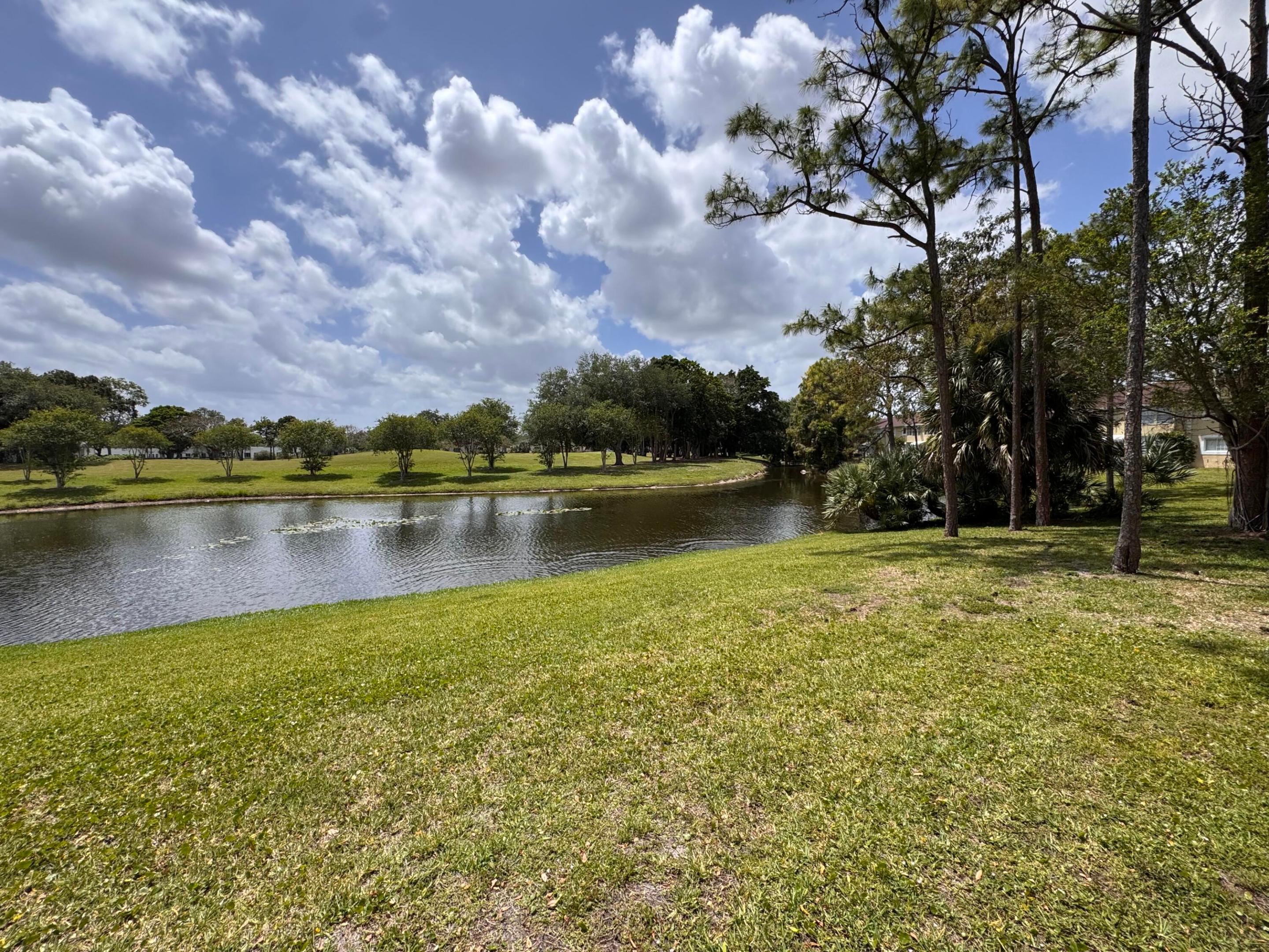 PALM BEACH TRACE CONDO - Residential