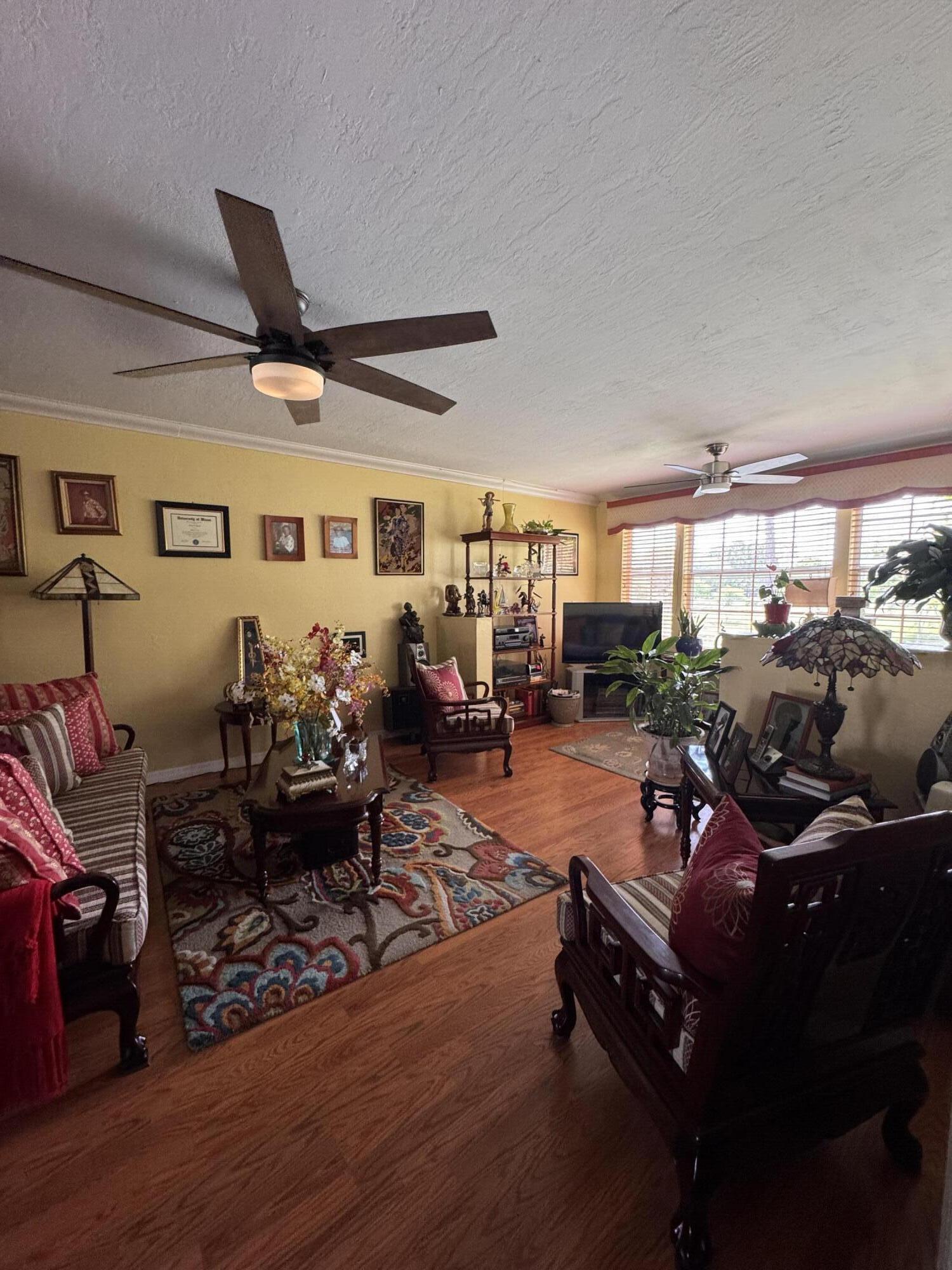 PALM BEACH TRACE CONDO - Residential