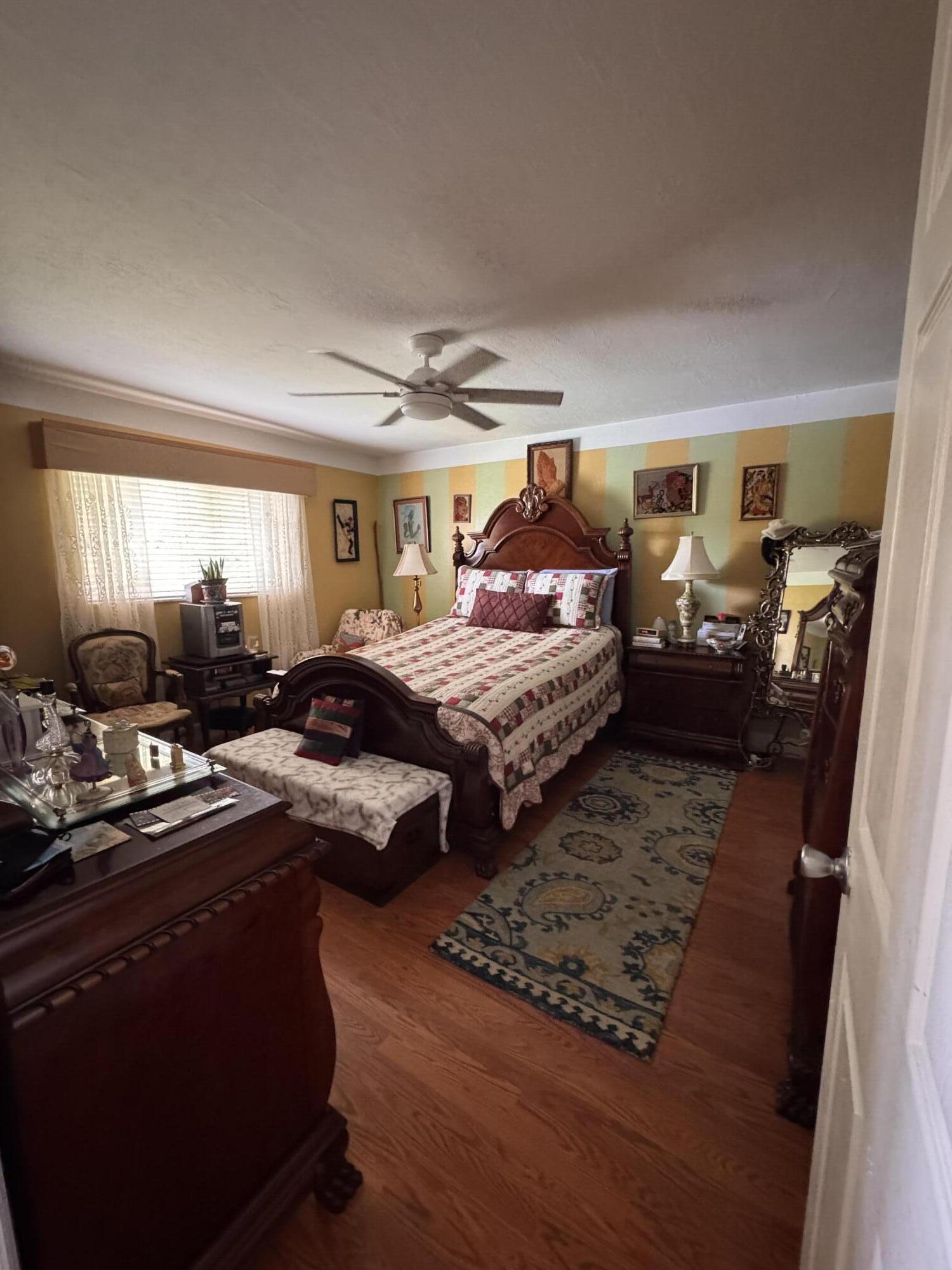 PALM BEACH TRACE CONDO - Residential