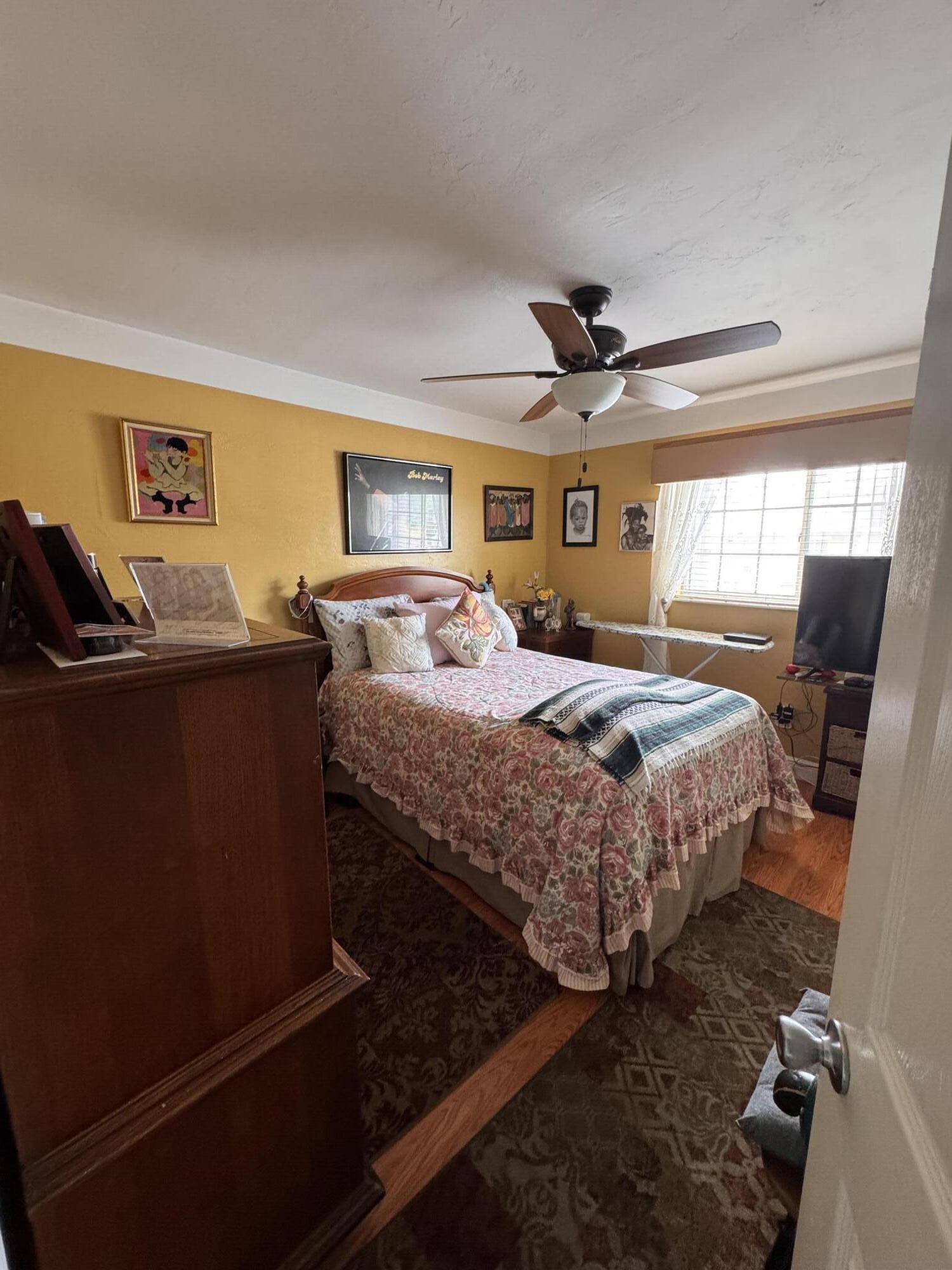 PALM BEACH TRACE CONDO - Residential