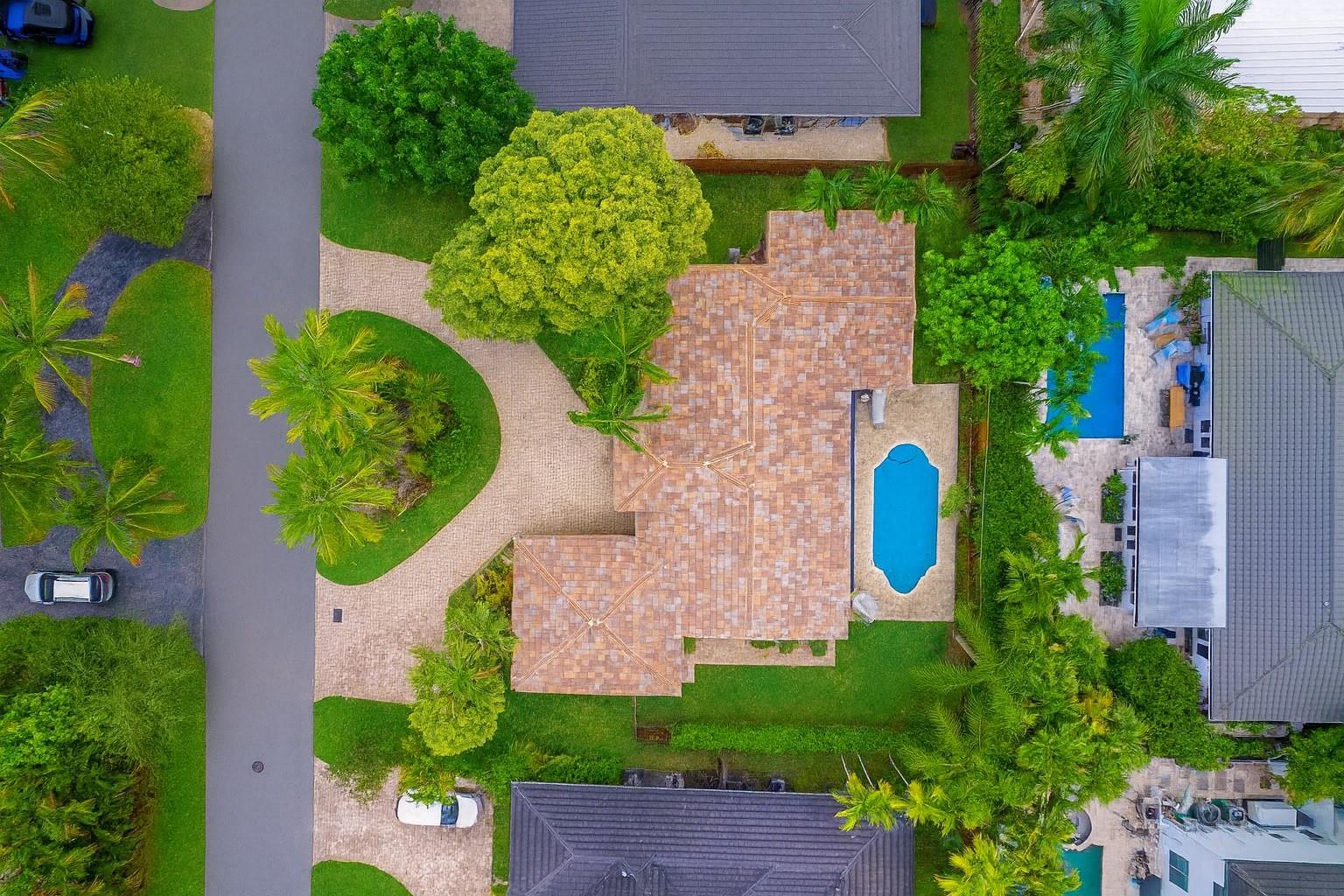 Located in the coveted Bayview neighborhood, this home is surrounded by new luxury developments and zoned for A-rated Bayview Elementary, with Sunrise Middle and Fort Lauderdale High nearby. Just minutes to the beach, Intracoastal, and Las Olas, it offers a prime location and strong value growth Highlights include a new roof with 5-year warranty, solid 1980 construction, and a flexible layout with generous yard space and resurfaced pool. Conceptual photos showcase the home’s modern renovation potential, making this an excellent opportunity for investors or anyone ready to create their dream retreat. Book a private showing today.
