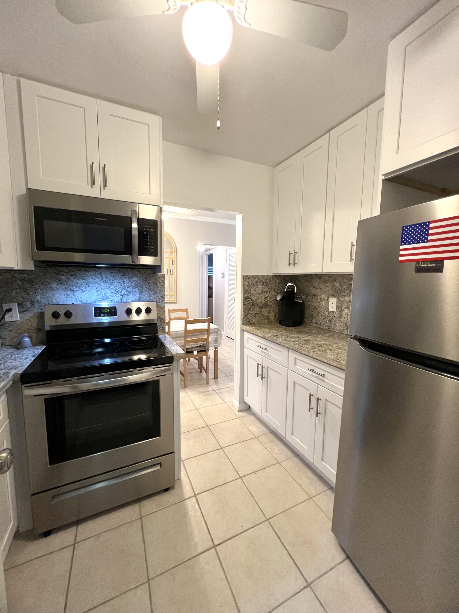 IMPERIAL POINT COLONNADES CONDO - Residential Lease