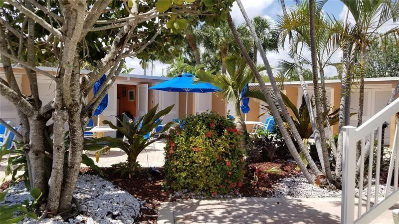 IMPERIAL POINT COLONNADES CONDO - Residential Lease