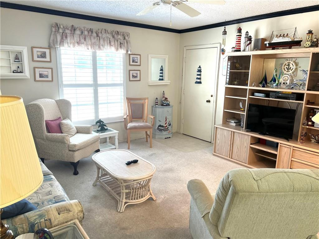 IMPERIAL POINT COLONNADES CONDO - Residential Lease