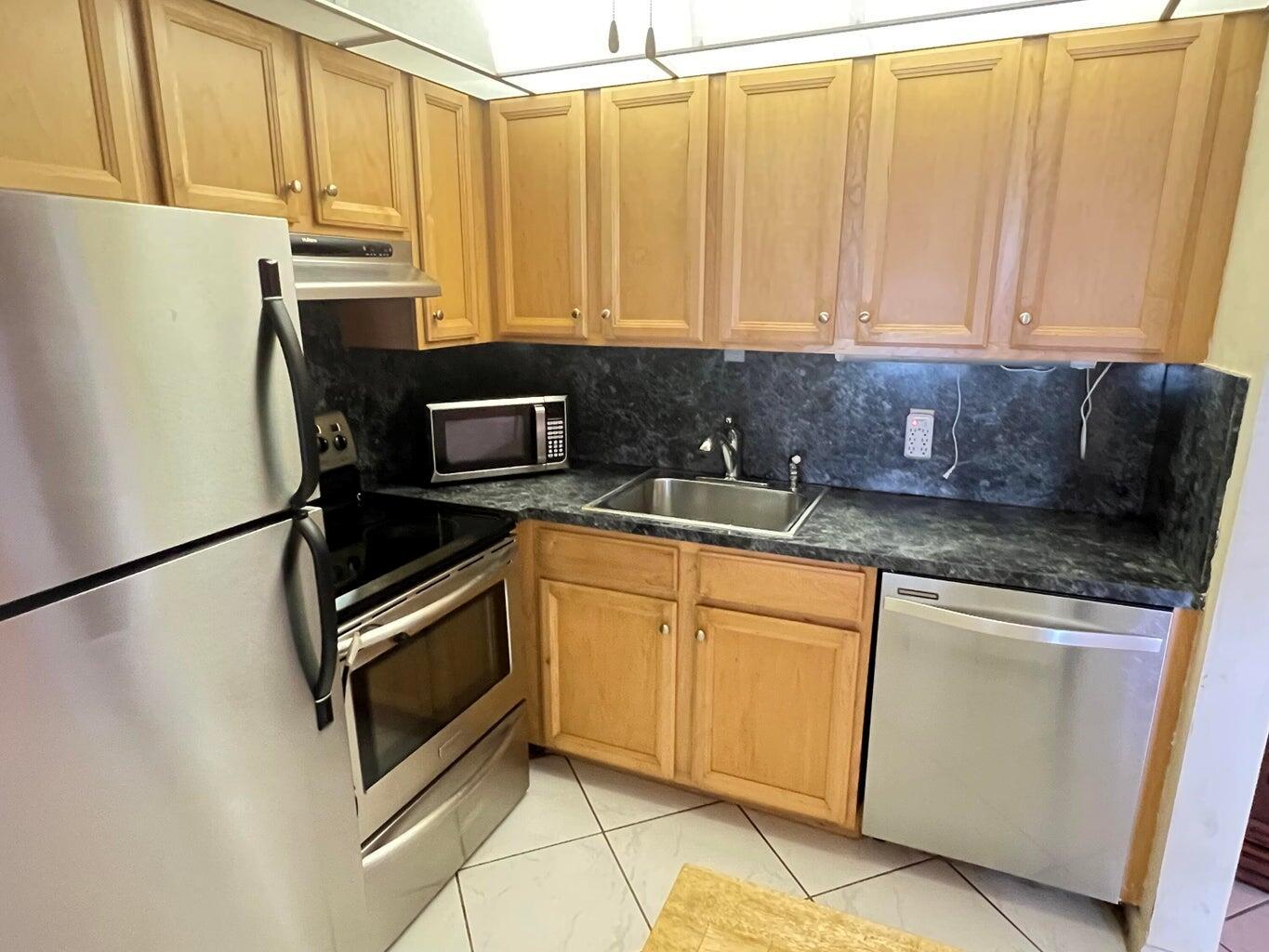119 Camden F