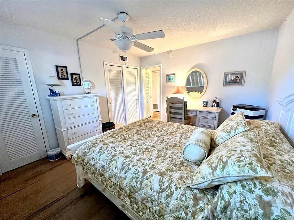 LIGHTHOUSE TERRACE CO-OP - Residential