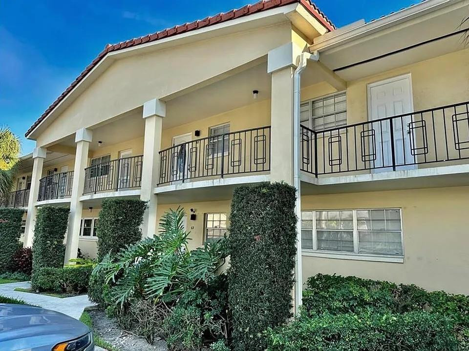 LIGHTHOUSE TERRACE CO-OP - Residential